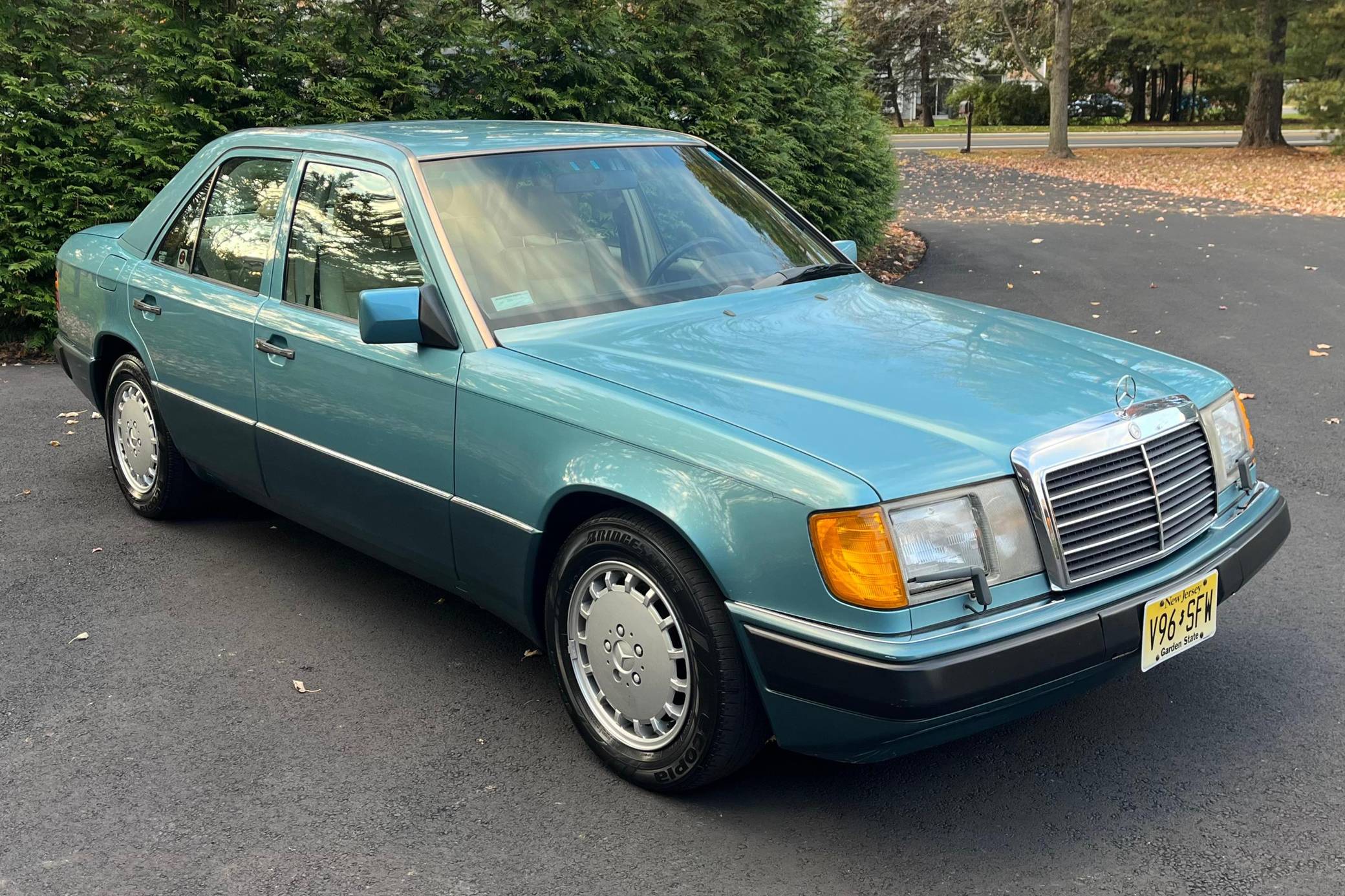 1991 Mercedes-Benz 300E