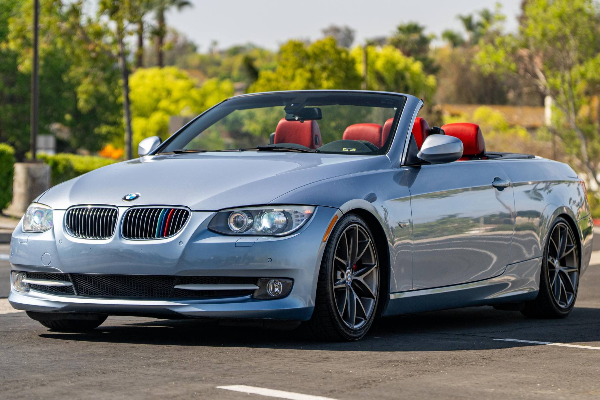 Fascinating Bmw 335i Convertible 2011 Pictures