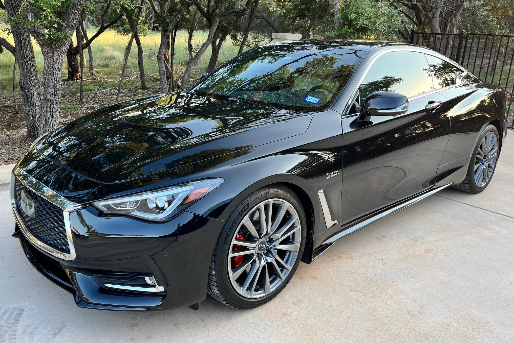 2017 Infiniti Q60 Red Sport 400 Coupe VIN: JN1FV7EK5HM611227 for