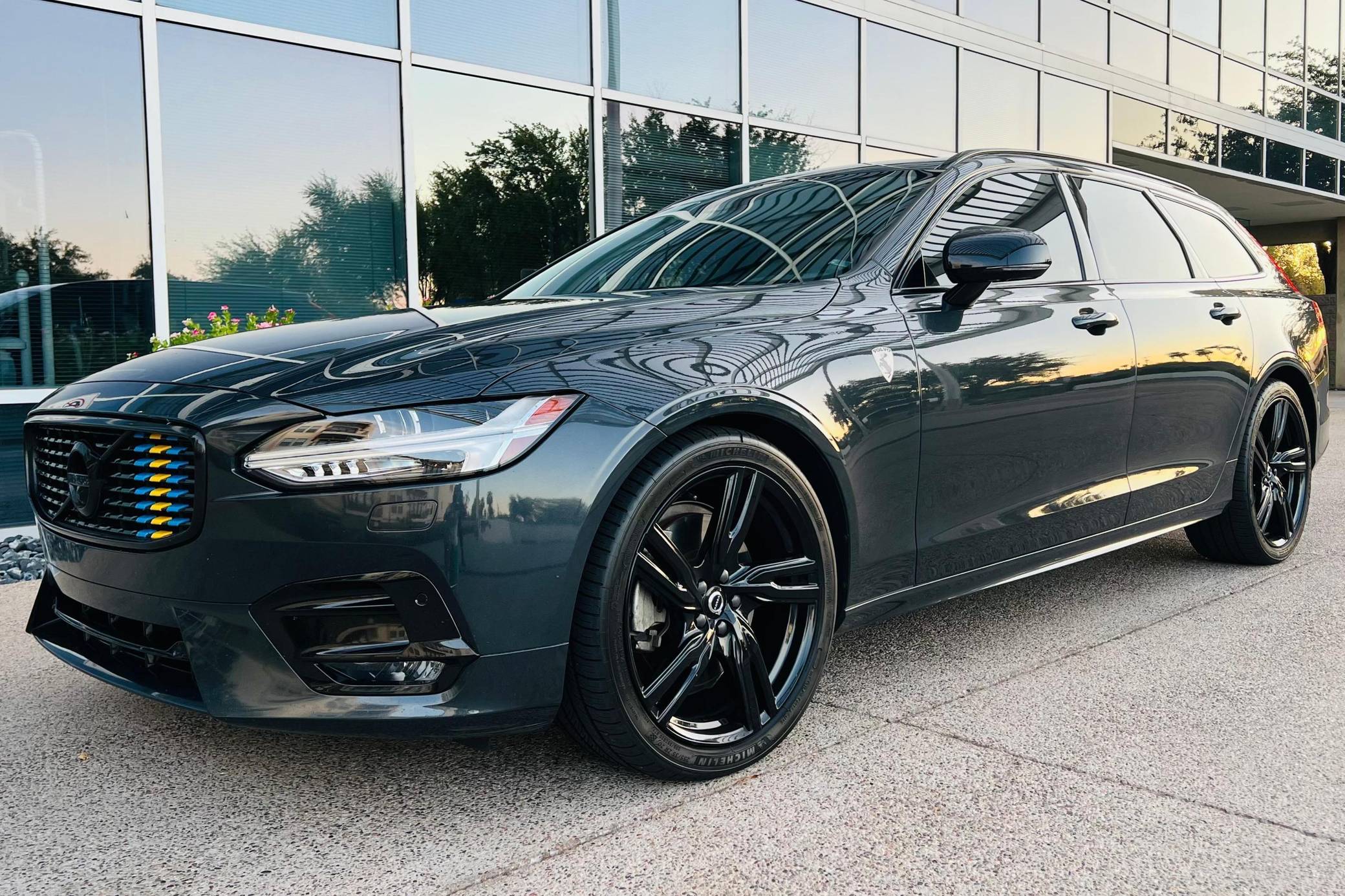 2020 Volvo V90 T6 R-Design AWD