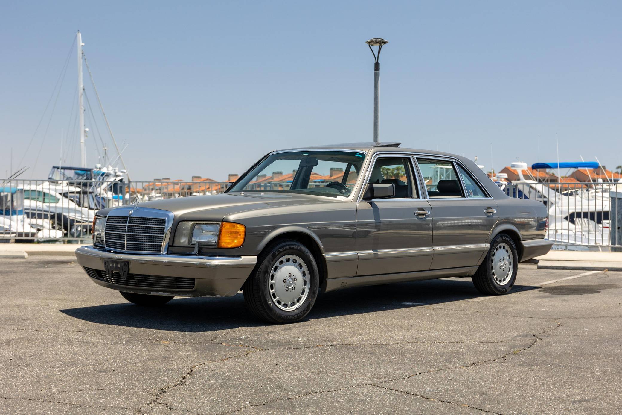 1988 Mercedes-Benz 560SEL VIN: WDBCA39D9JA411019 for Sale - Cars