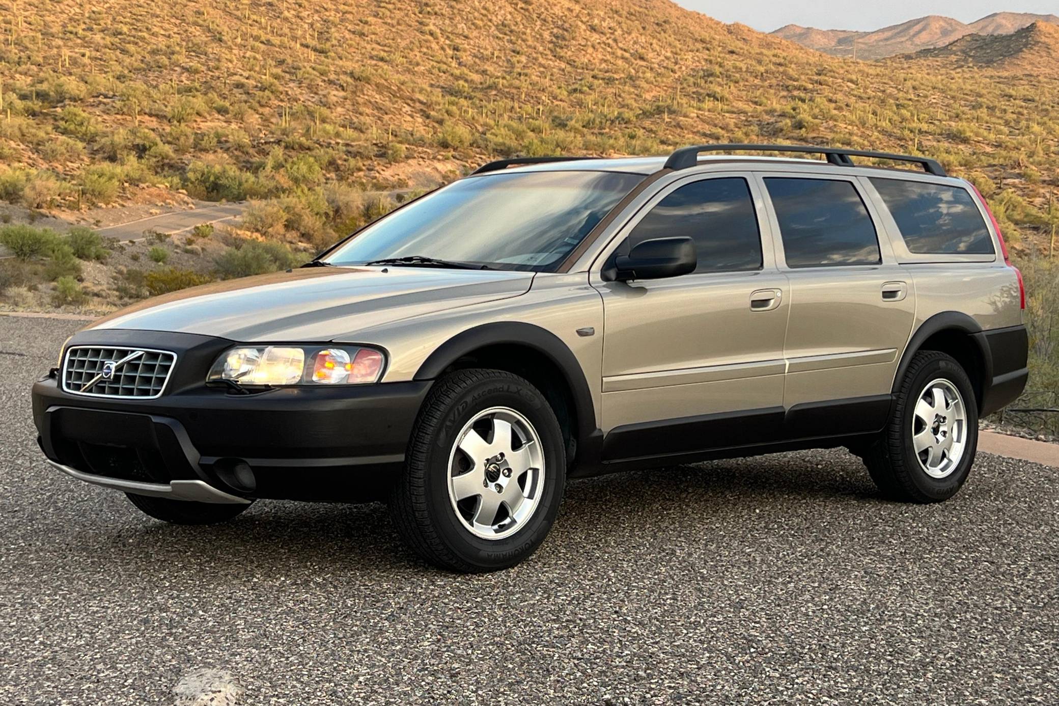 2001 Volvo V70 XC AWD