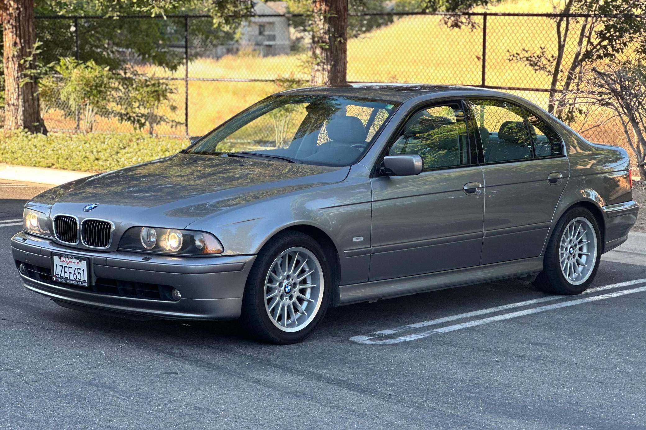 2002 BMW 540i Sedan