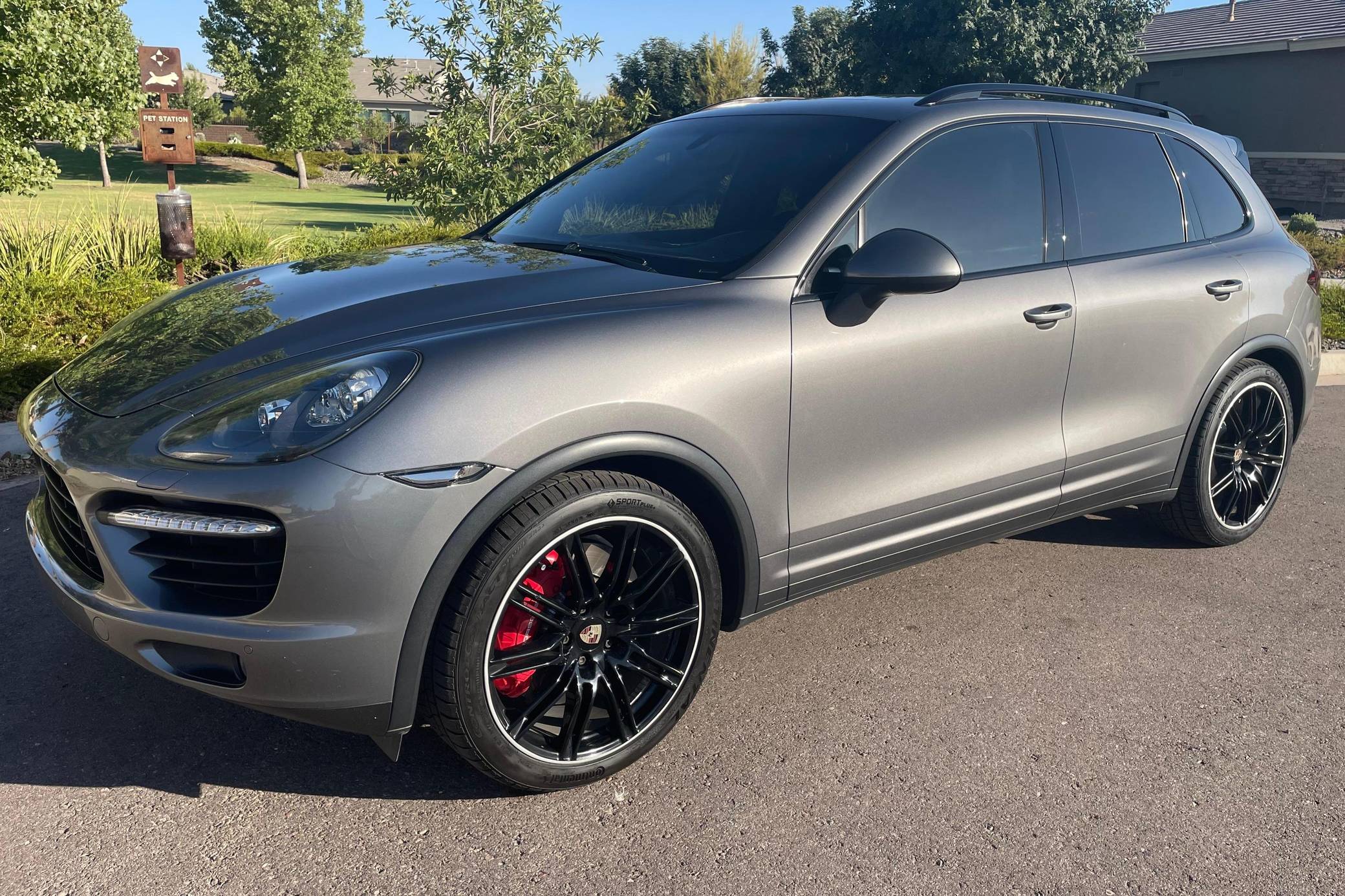 2023 Porsche Cayenne in Peoria, IL