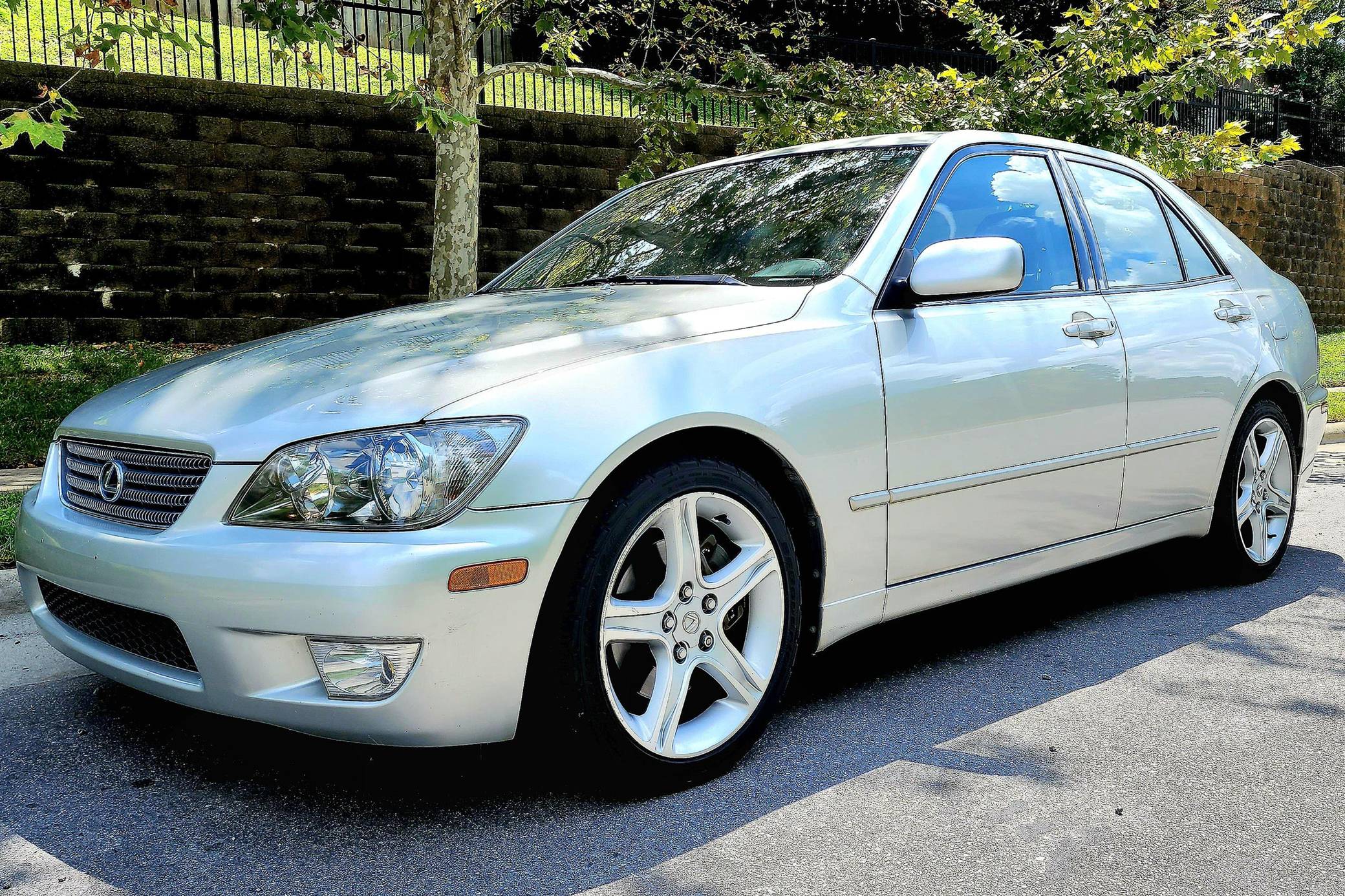 2001 Lexus IS 300