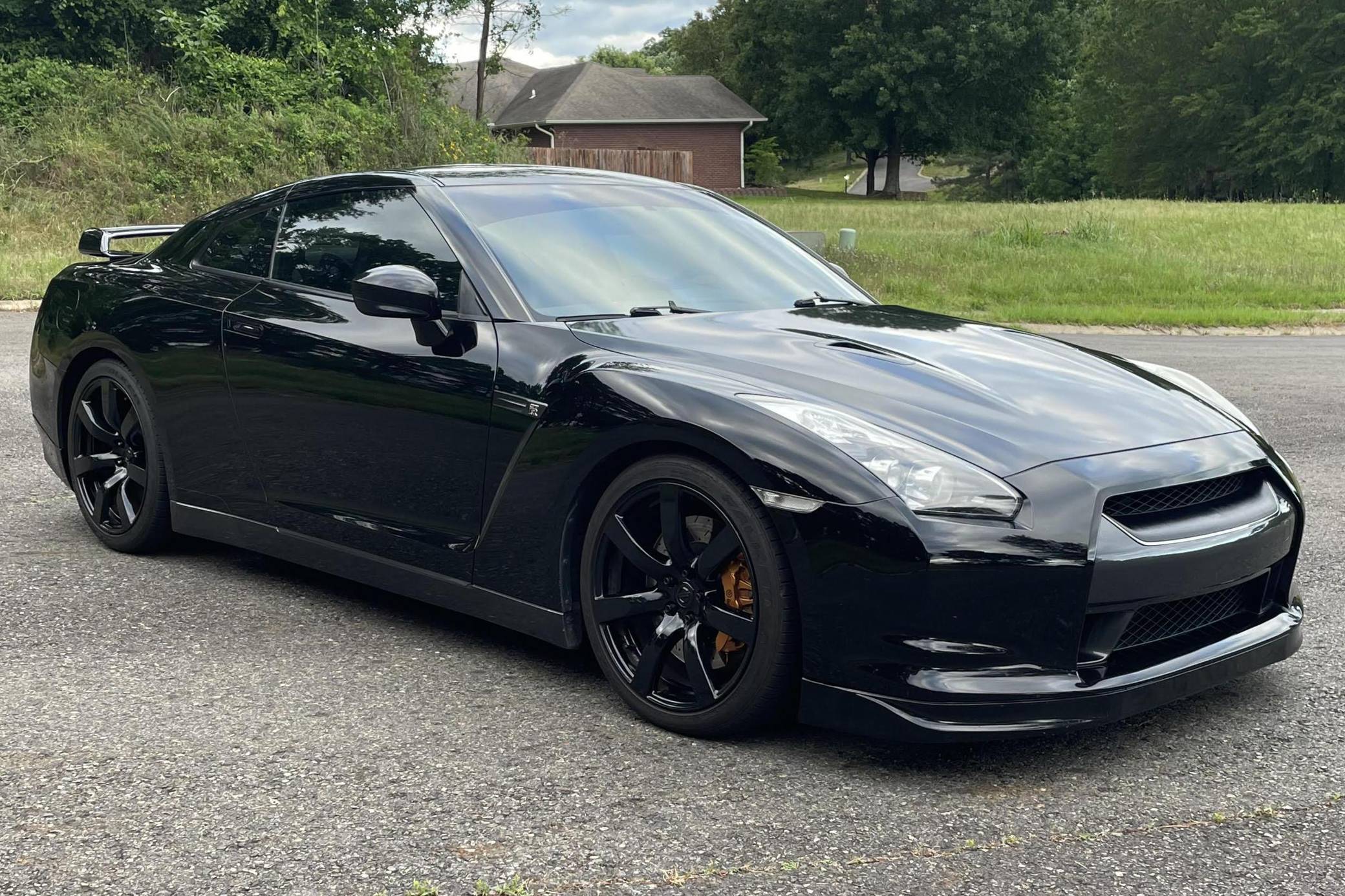 2009 NISSAN　GT-R　・ディナーカー 2009 NISSAN GT-R R35 W/LIGHTS & BRIAN FIGURE FAST & FURIOUS 1/18