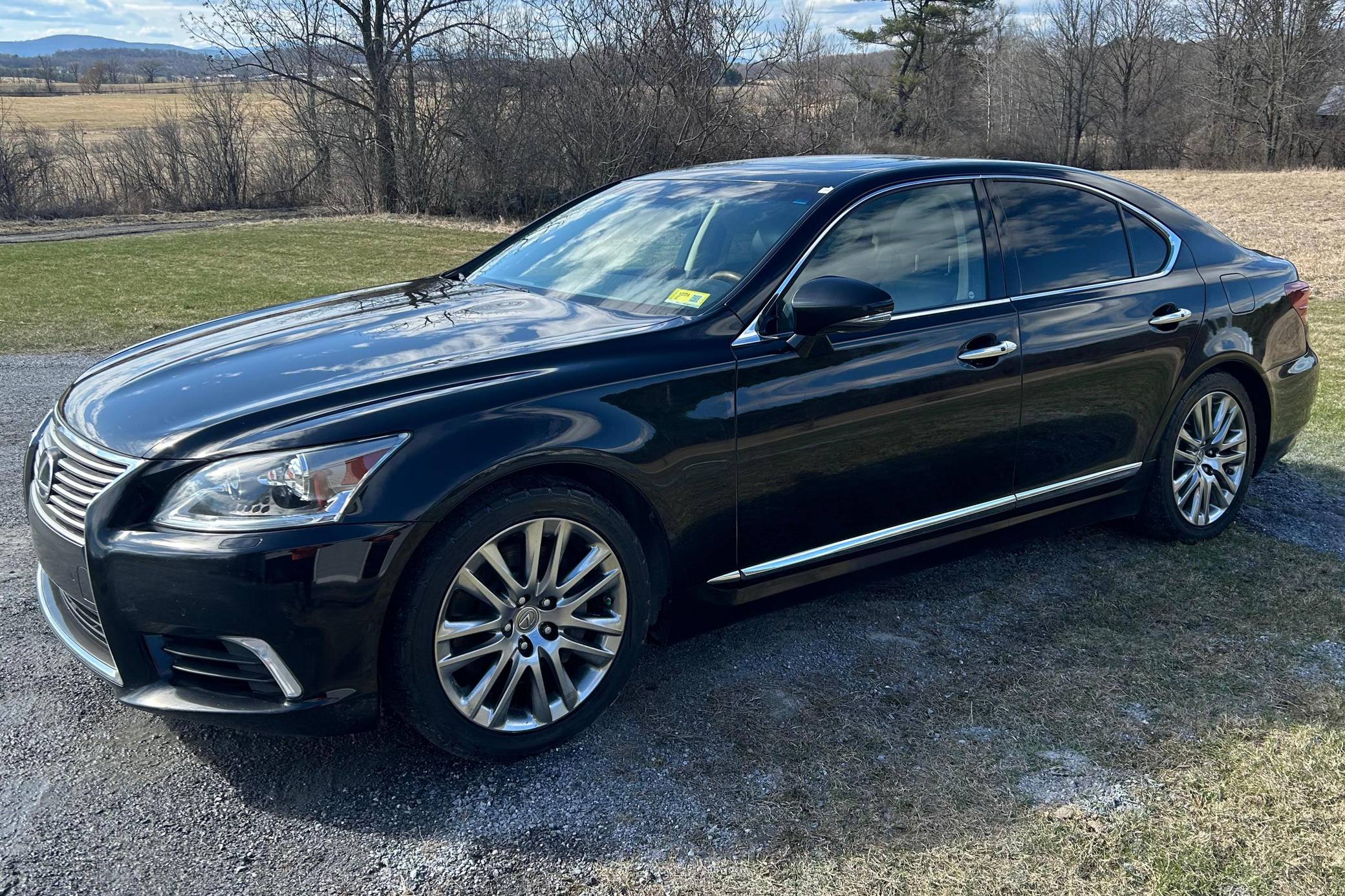 2015 Lexus LS 460 AWD VIN: JTHCL5EF4F5023256 for Sale - Cars & Bids