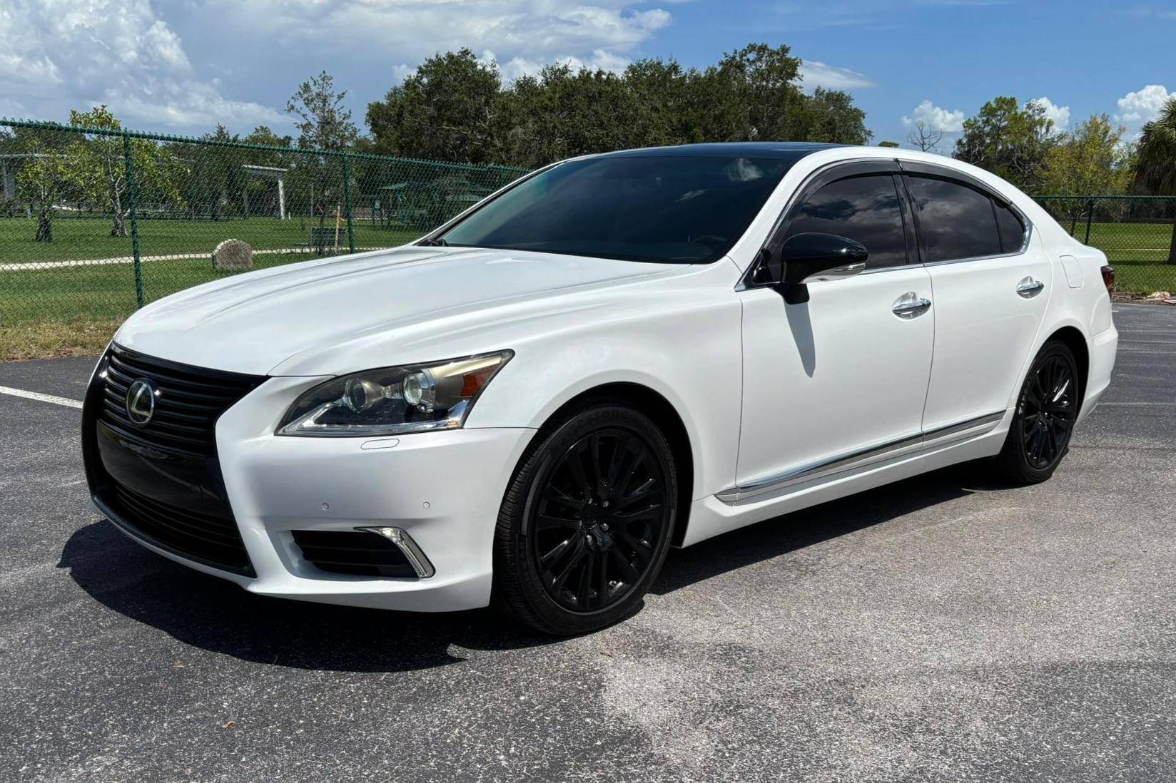 2013 Lexus LS 460 VIN: JTHBL5EF3D5122403 for Sale - Cars & Bids