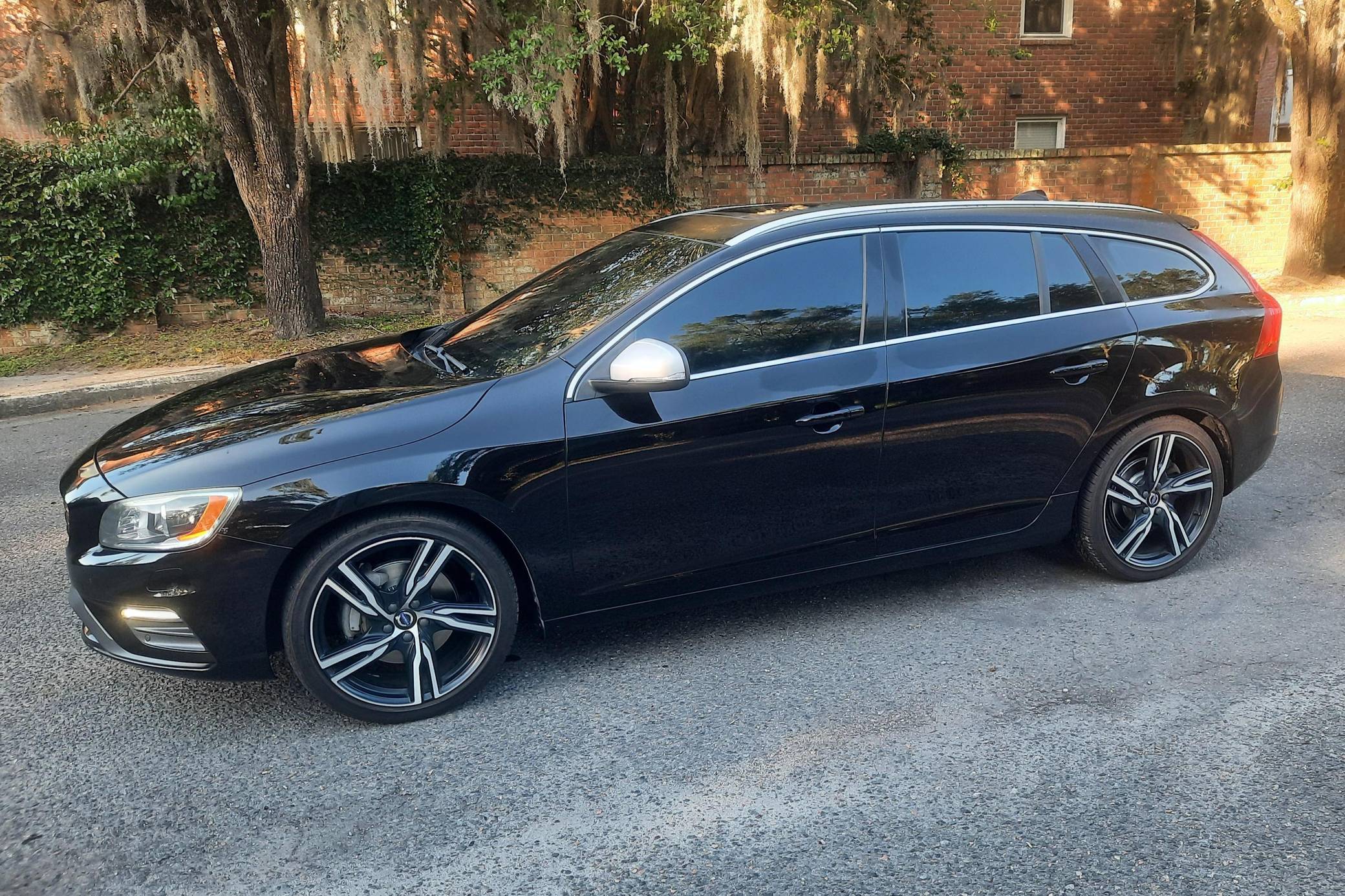 2017 Volvo V60