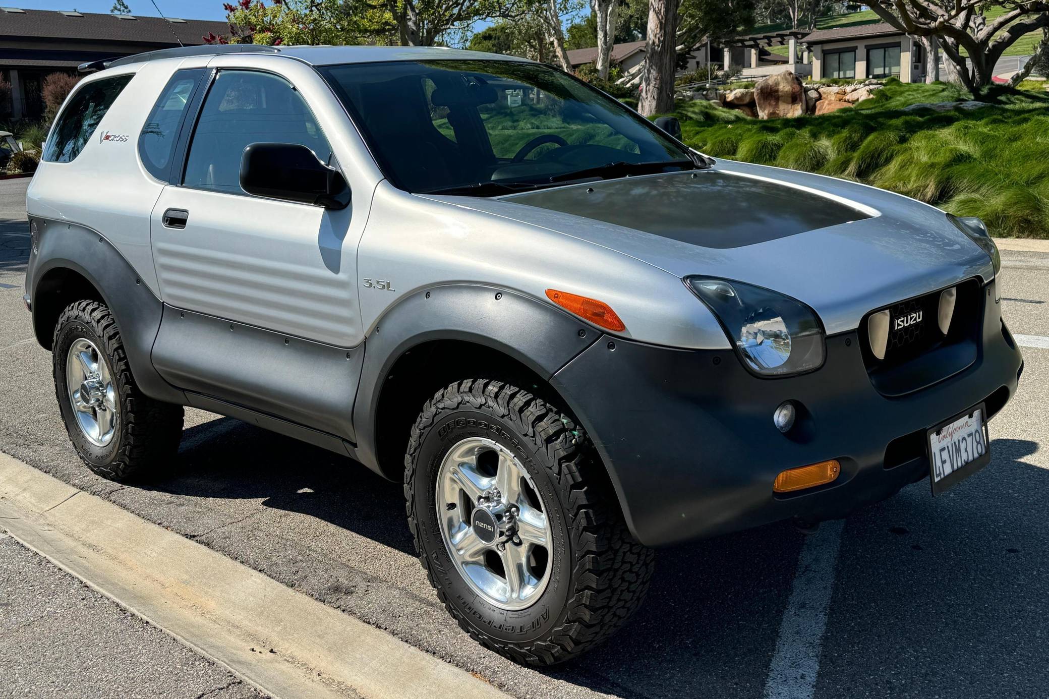 1999 Isuzu VehiCROSS