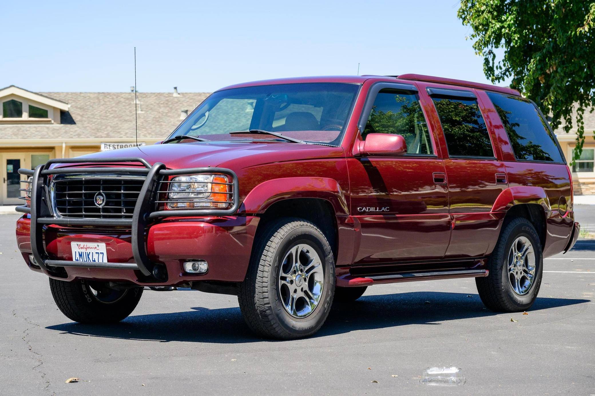 2000 Cadillac Escalade