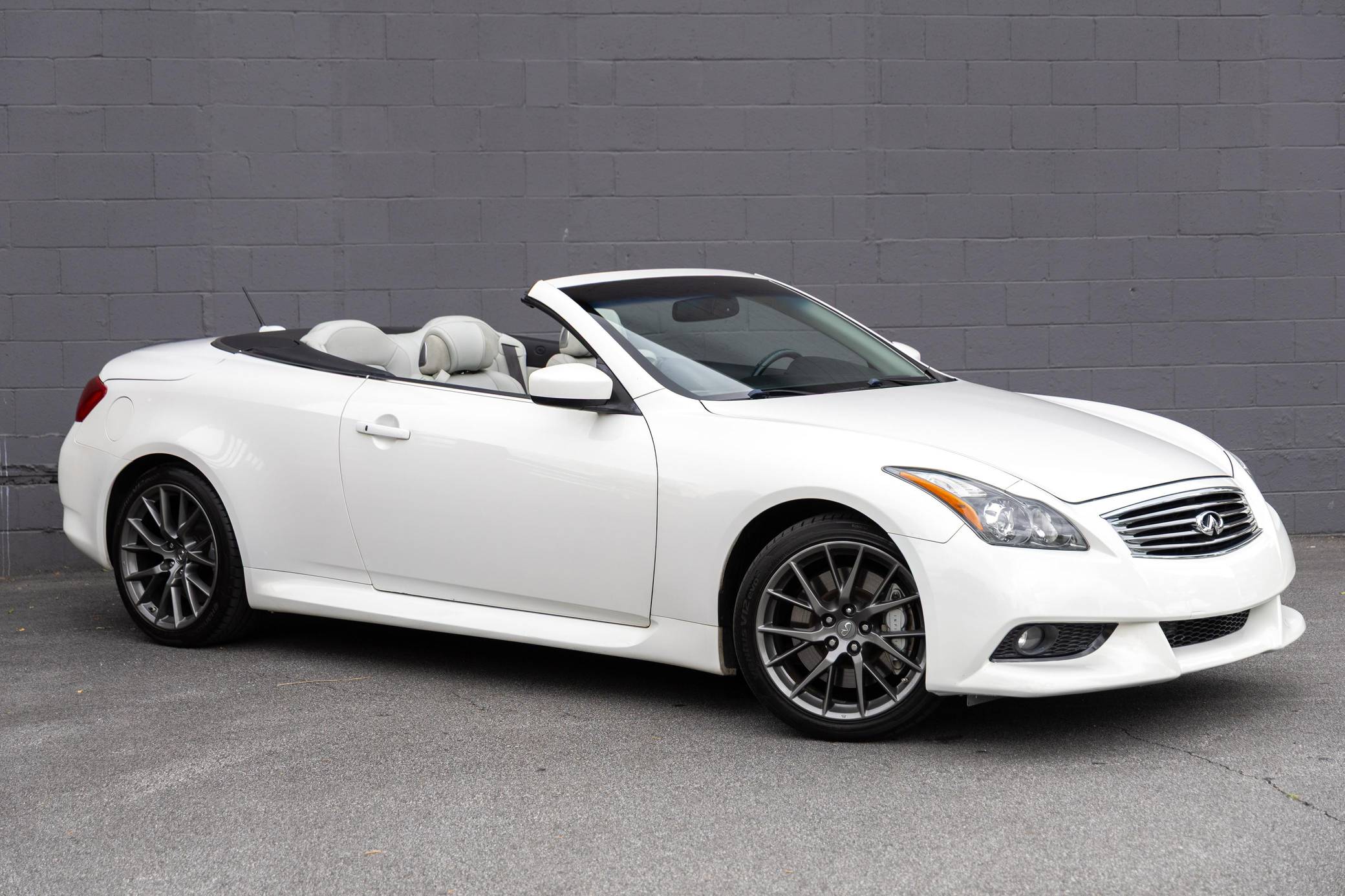 2013 Infiniti G37