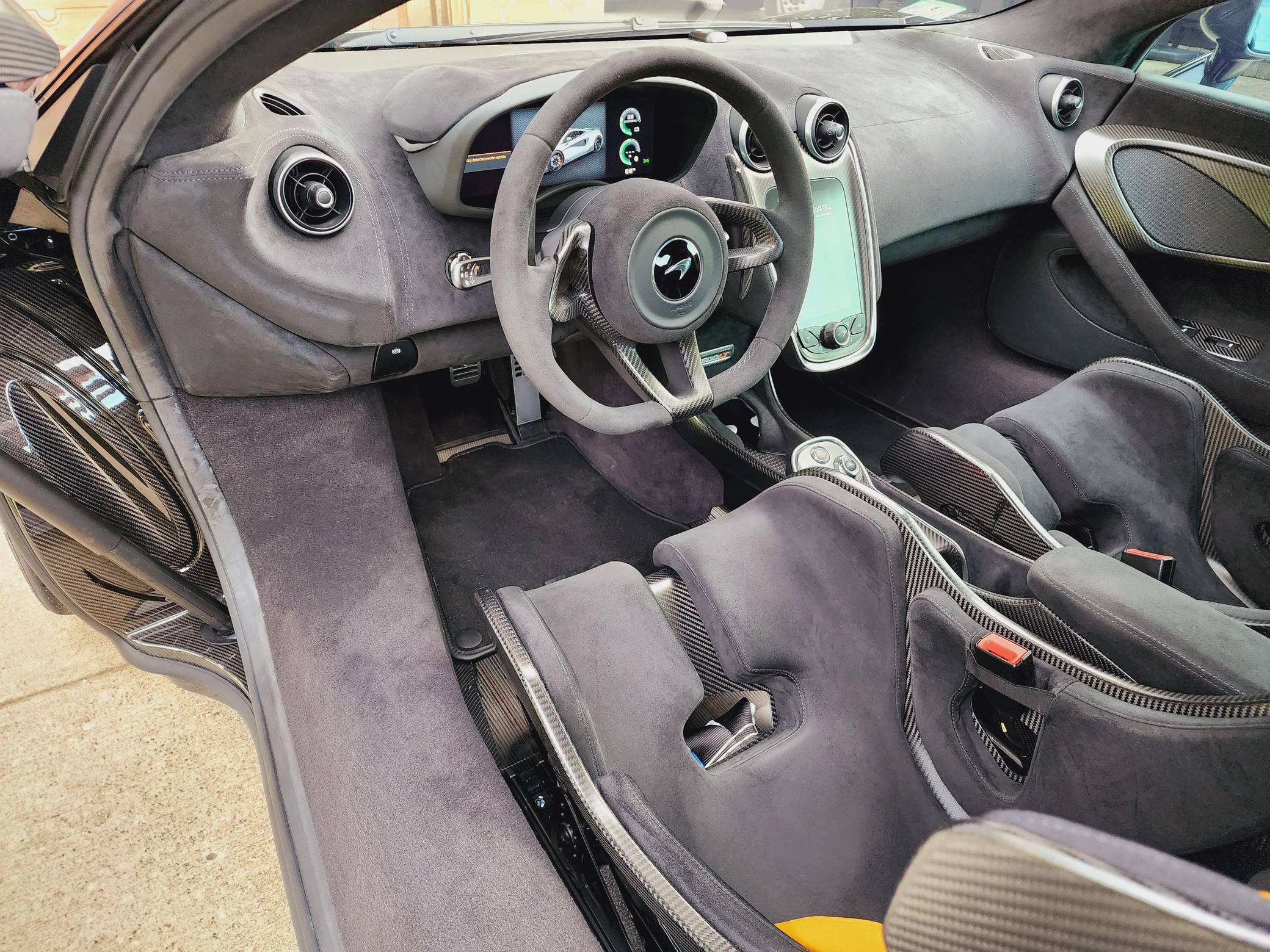 2019 McLaren 600LT photo 60