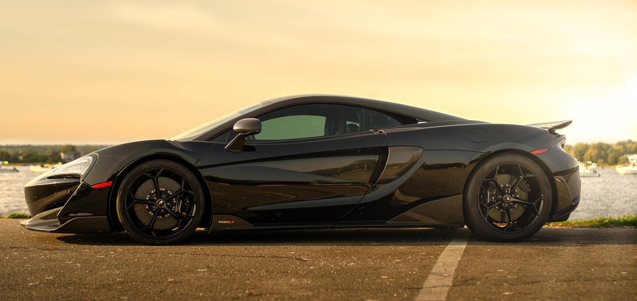 2019 McLaren 600LT photo 17