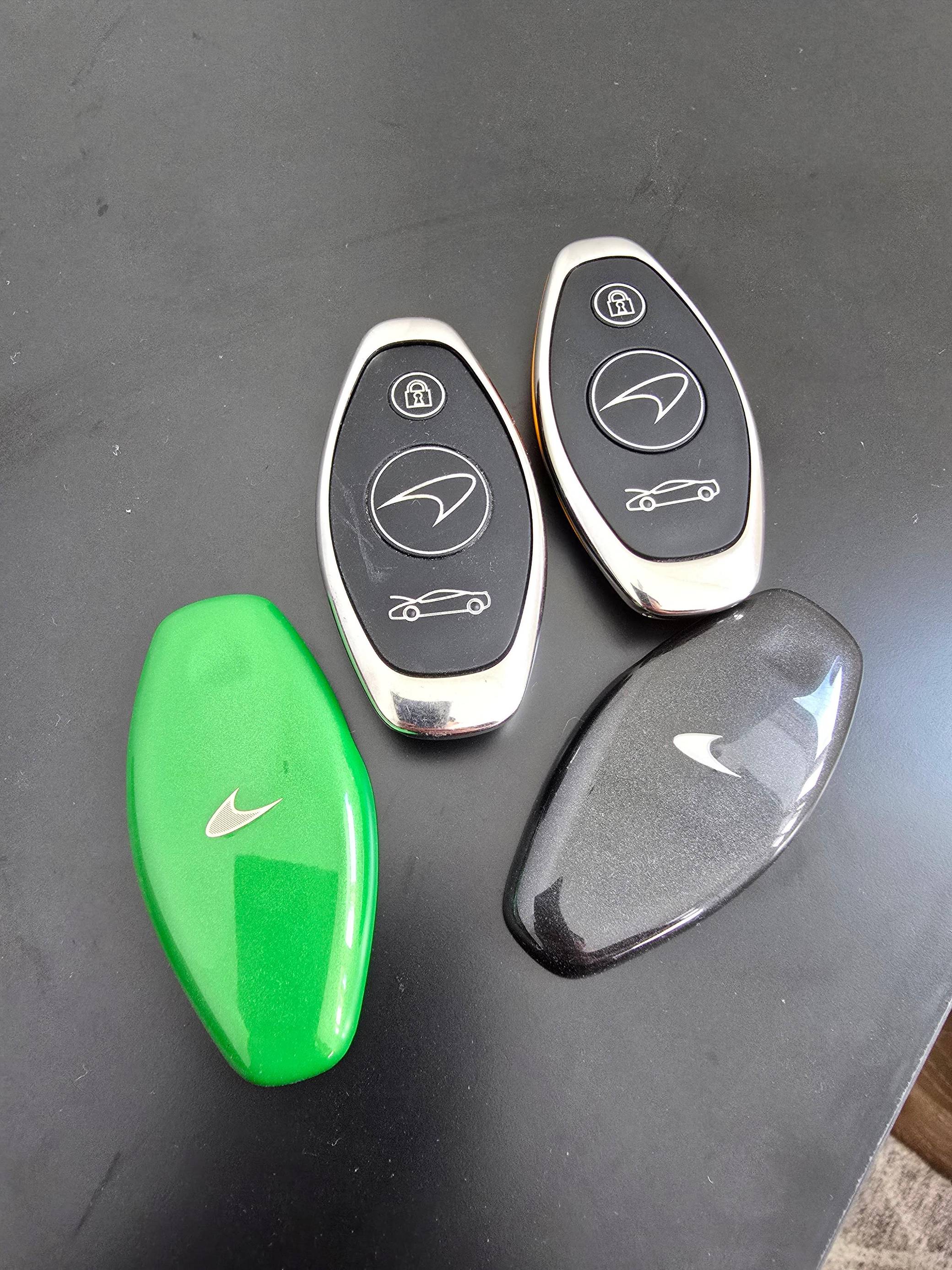 2019 McLaren 720S Spider Luxury photo 57