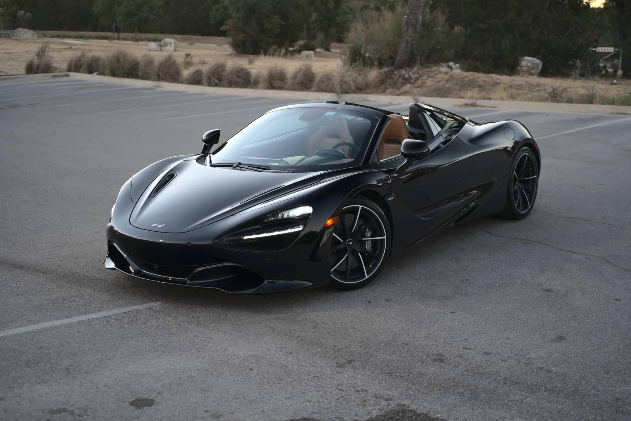 2019 McLaren 720S Spider Luxury photo 11