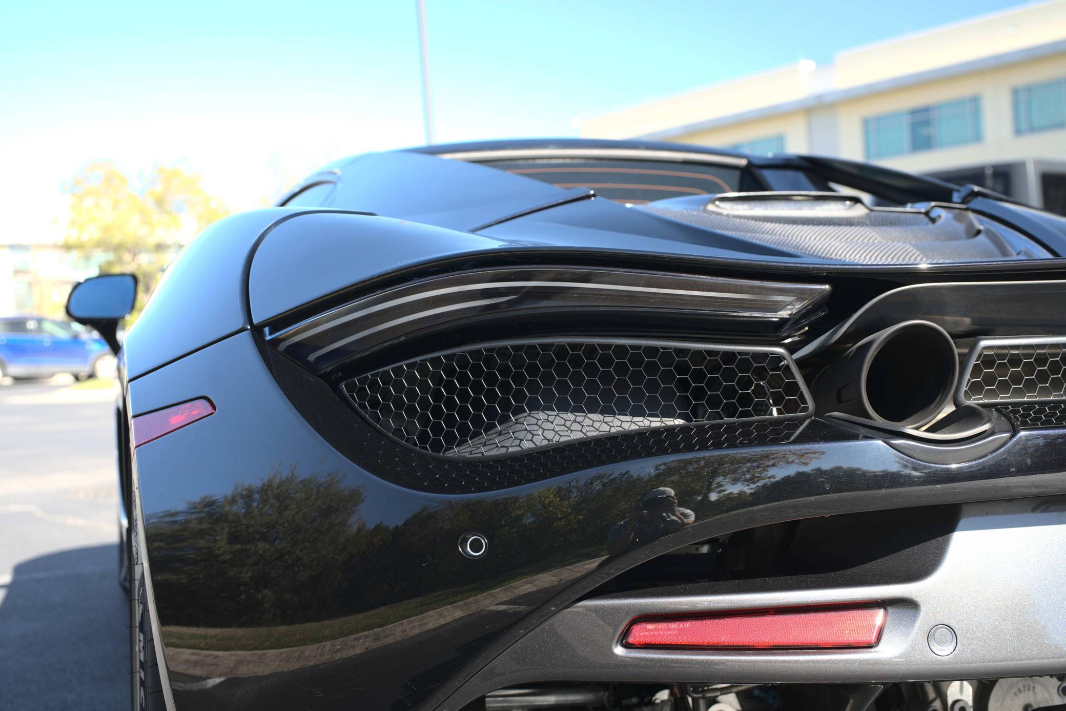 2019 McLaren 720S Spider Luxury photo 22