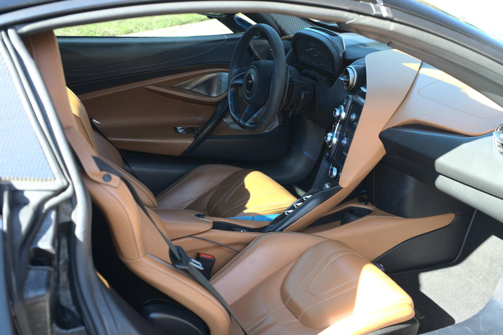 2019 McLaren 720S Spider Luxury photo 38