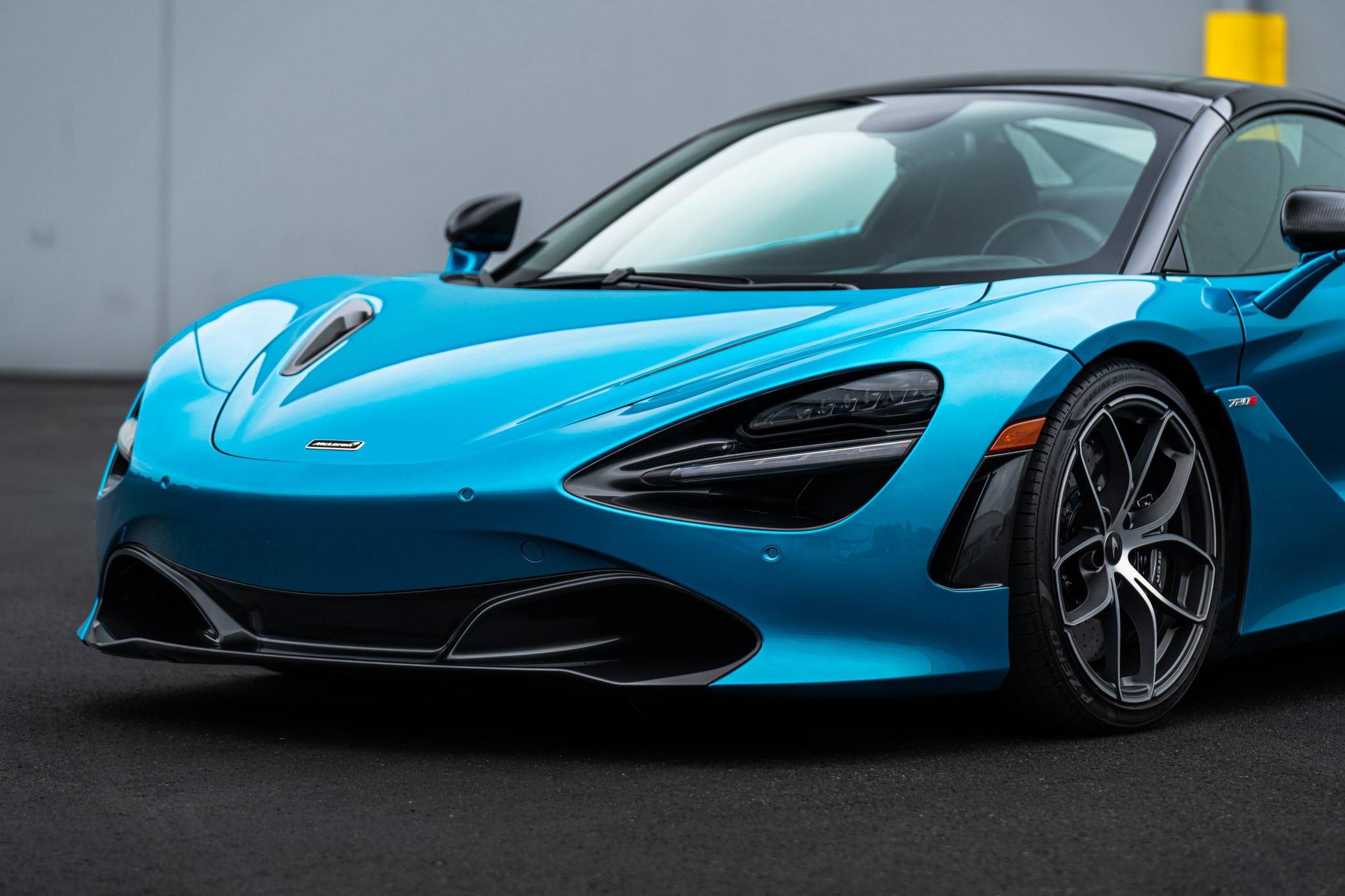 2020 McLaren 720S Spider Performance photo 22