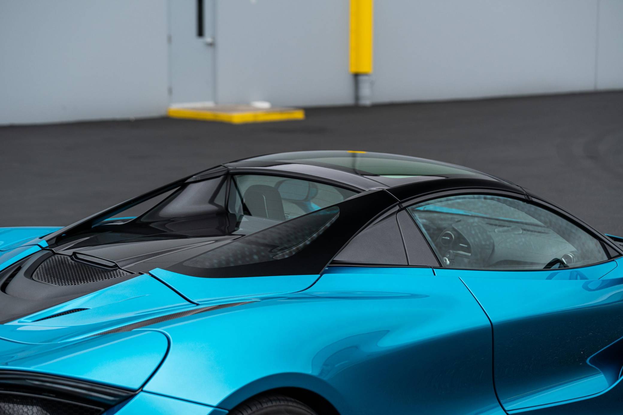 2020 McLaren 720S Spider Performance photo 36