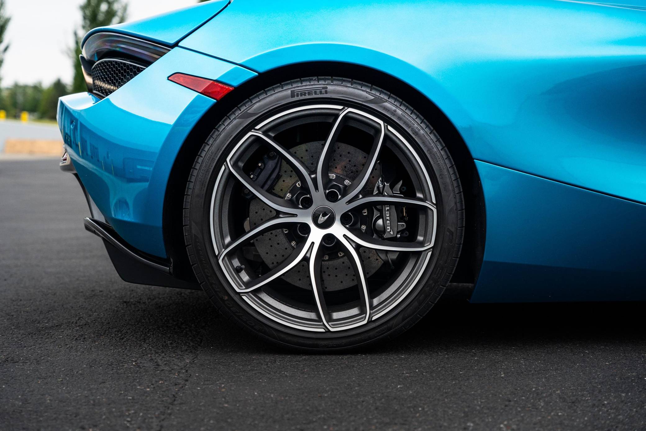 2020 McLaren 720S Spider Performance photo 44