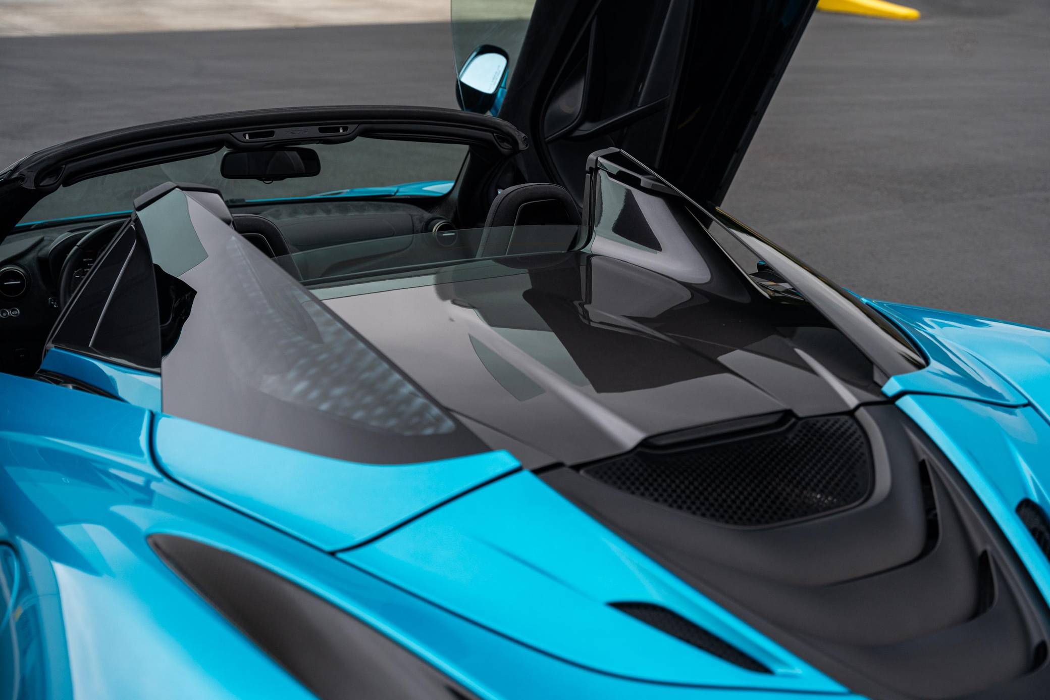 2020 McLaren 720S Spider Performance photo 27