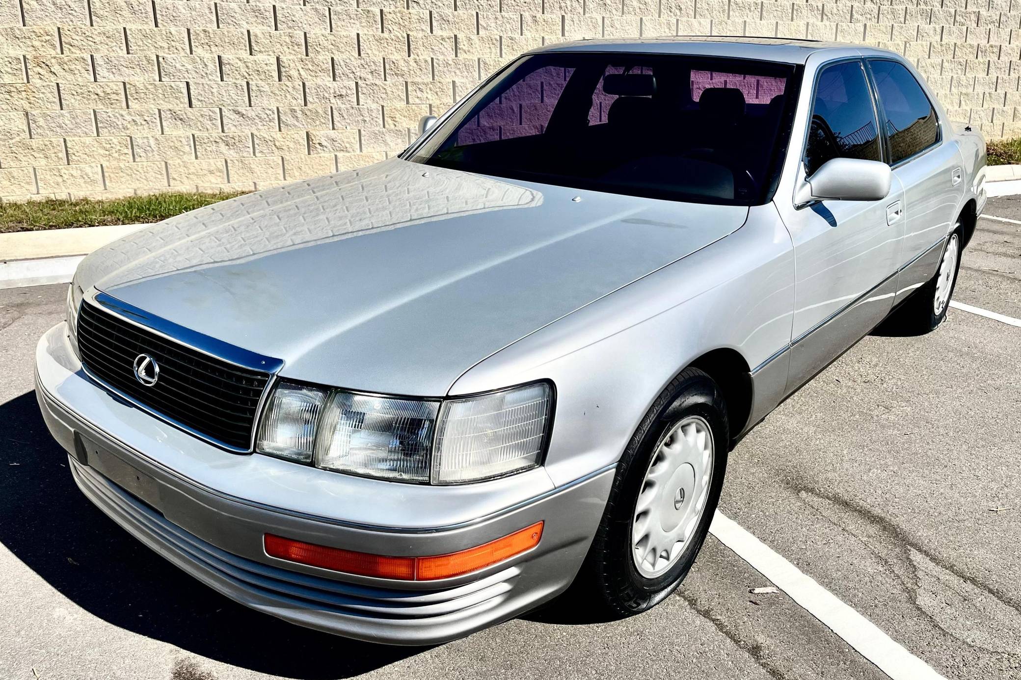 1990 Lexus LS 400 VIN: JT8UF11E4L0034767 for Sale - Cars & Bids