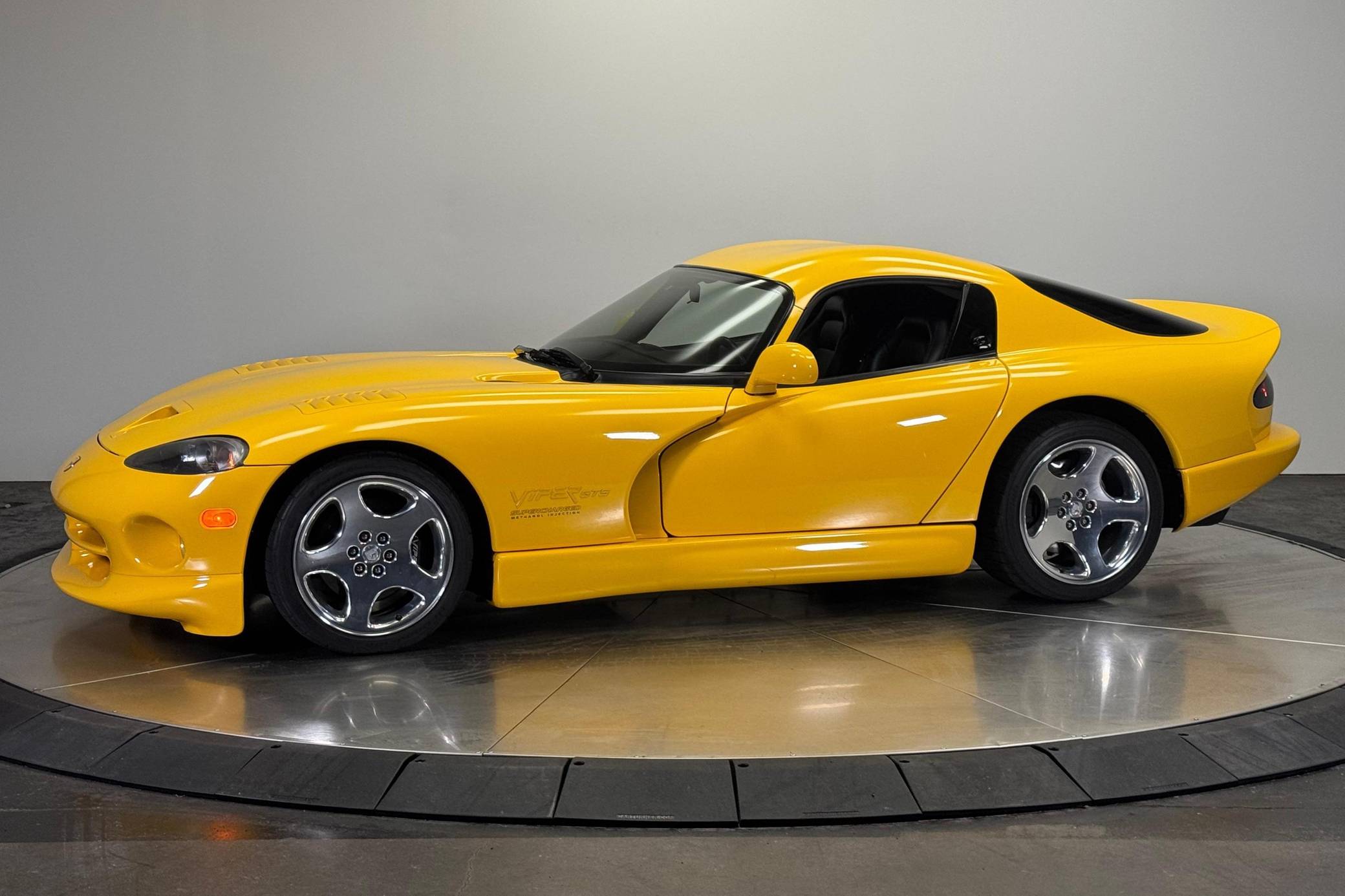 2001 Dodge Viper