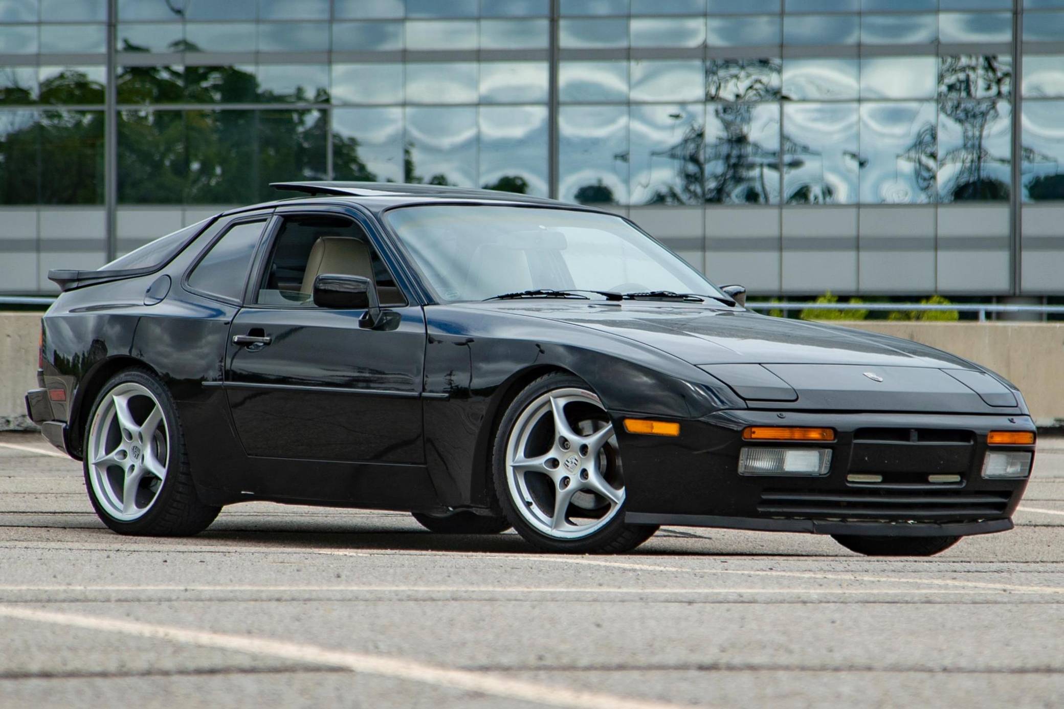 1986 Porsche 944 Turbo for Sale - Cars & Bids