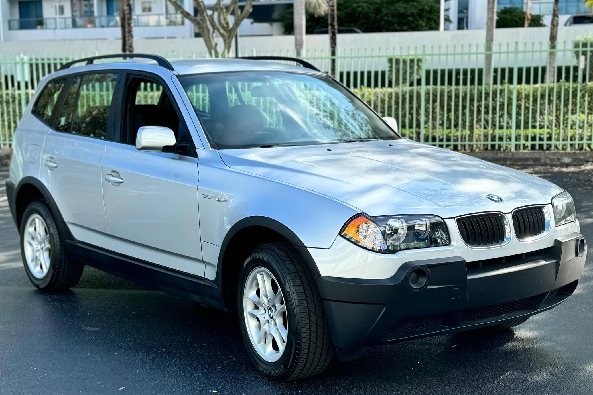 2004 BMW X3 2.5i 