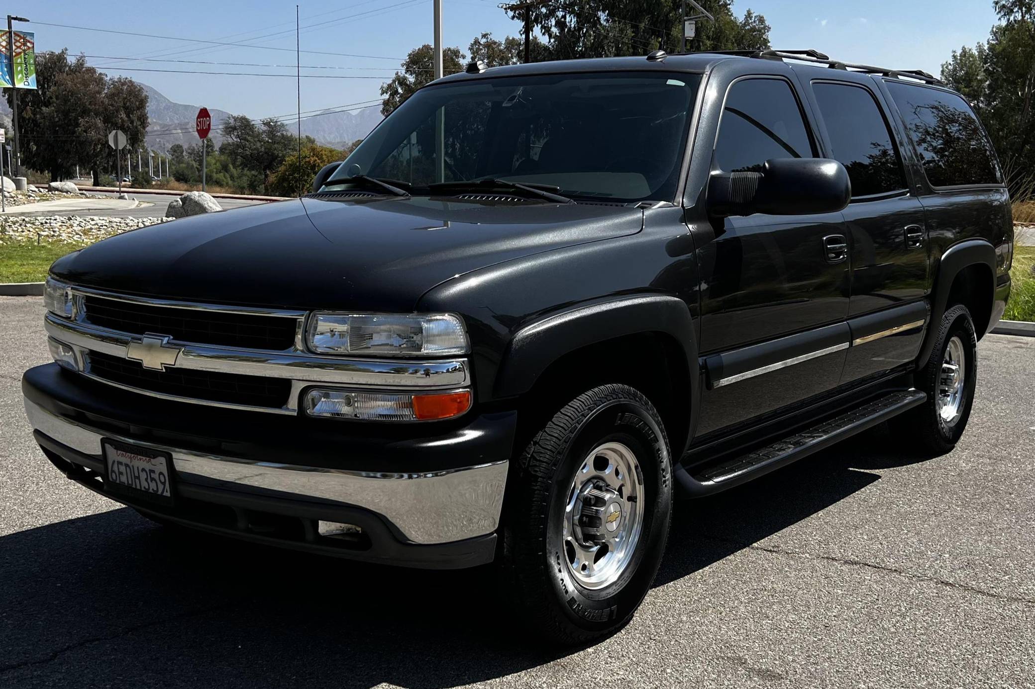 2004 Chevrolet Suburban 2500 LT 4x4 for Sale - Cars & Bids