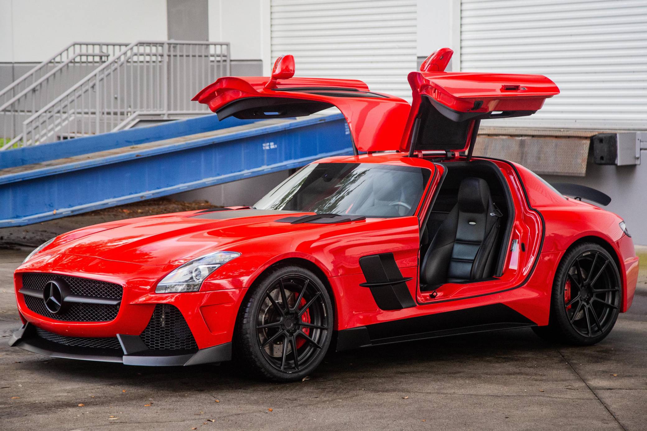 2013 Mercedes-Benz SLS AMG GT Coupe