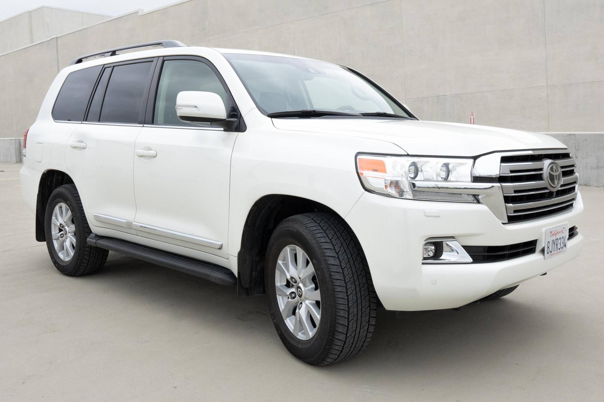 2019 Toyota Land Cruiser