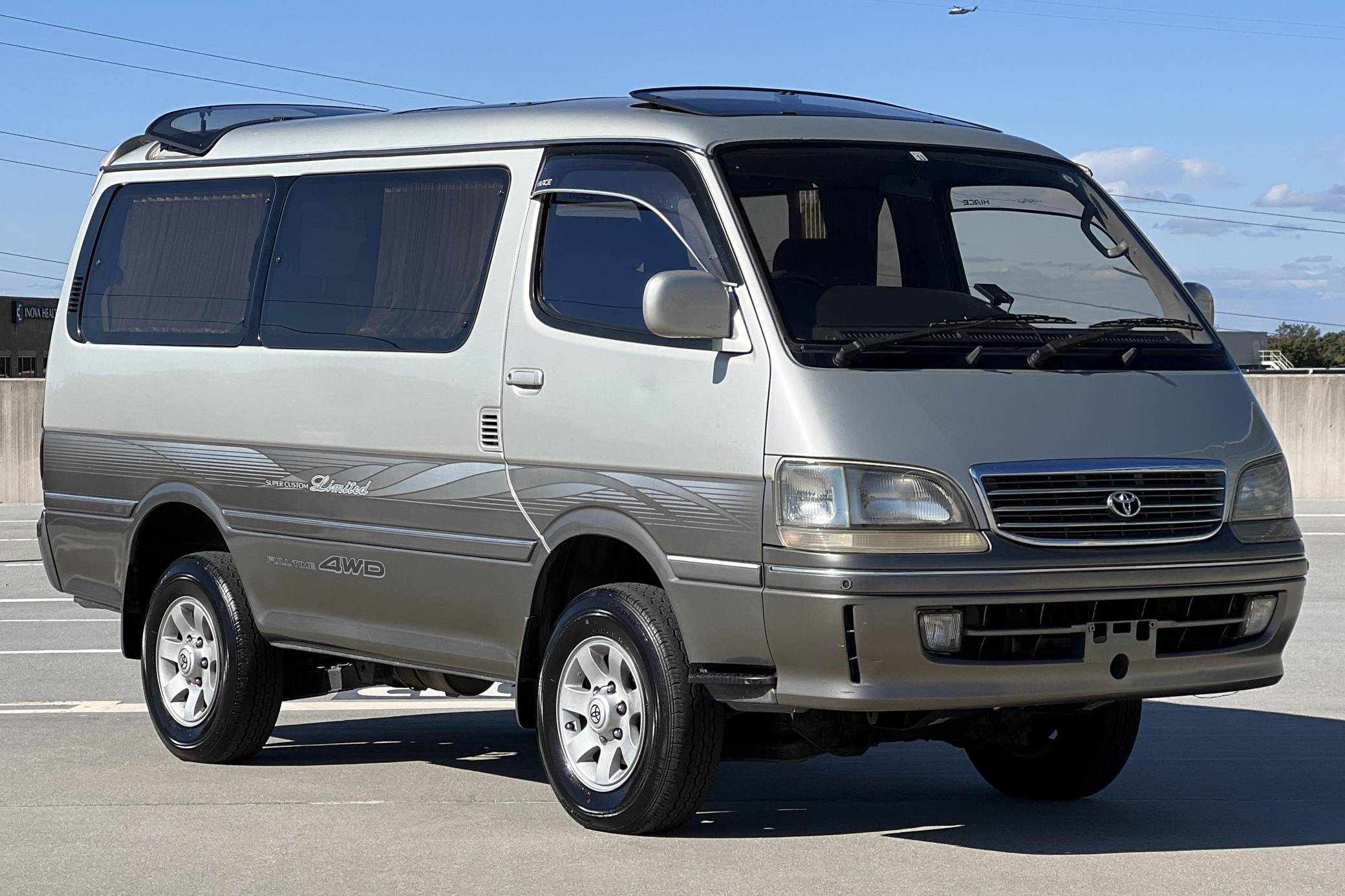 Hiace awd store