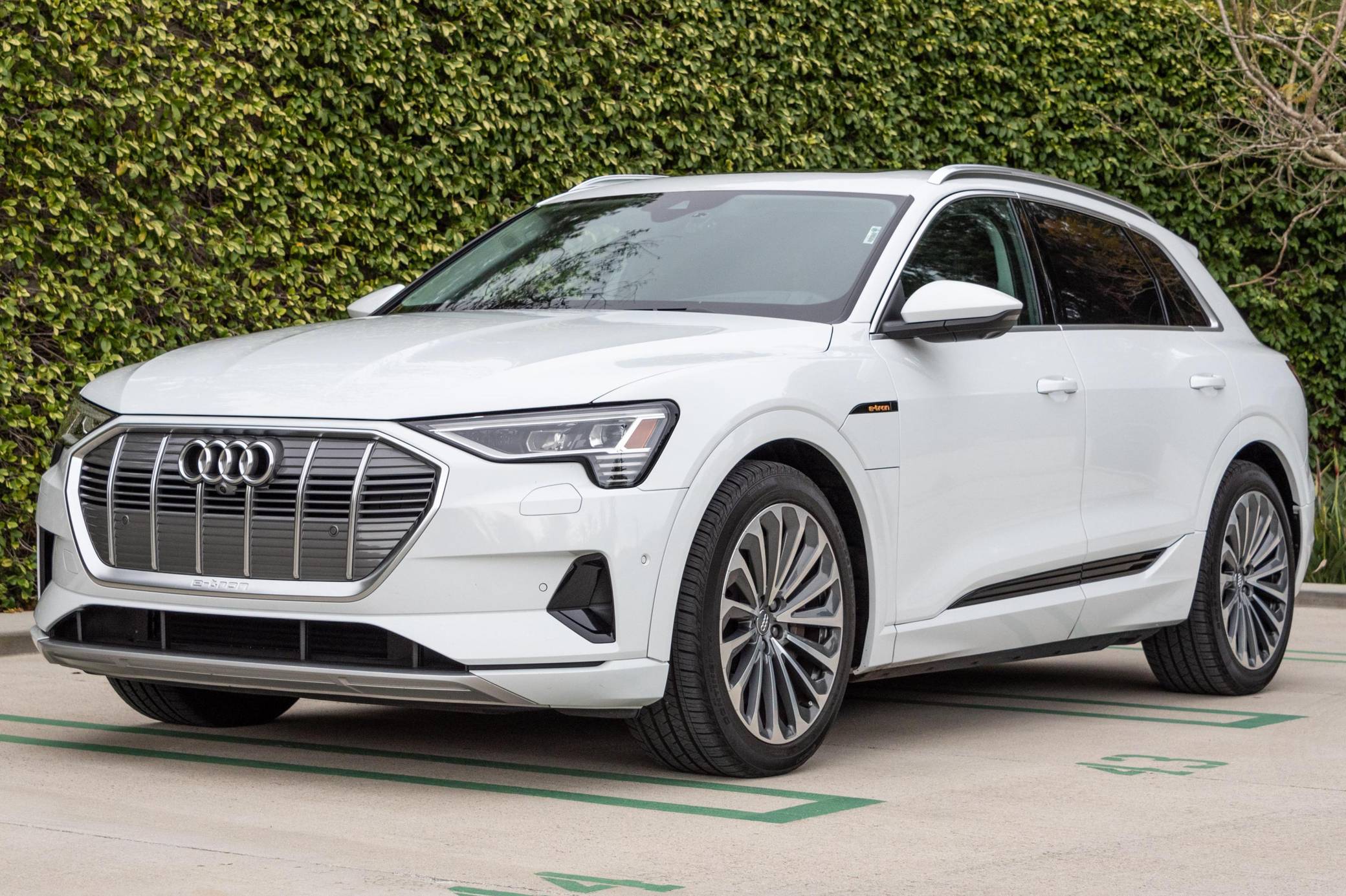 2019 Audi e-tron Quattro