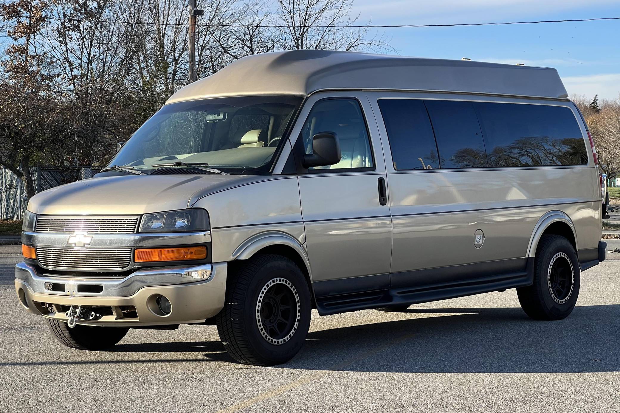 2004 chevy van sales models