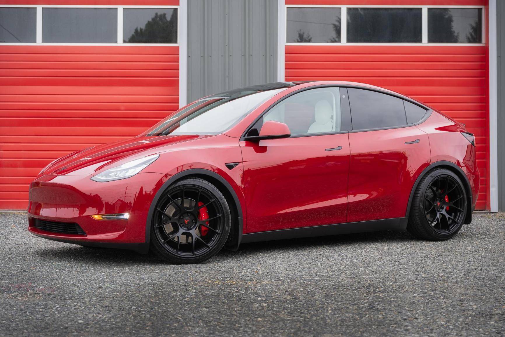 2020 Tesla Model Y Performance