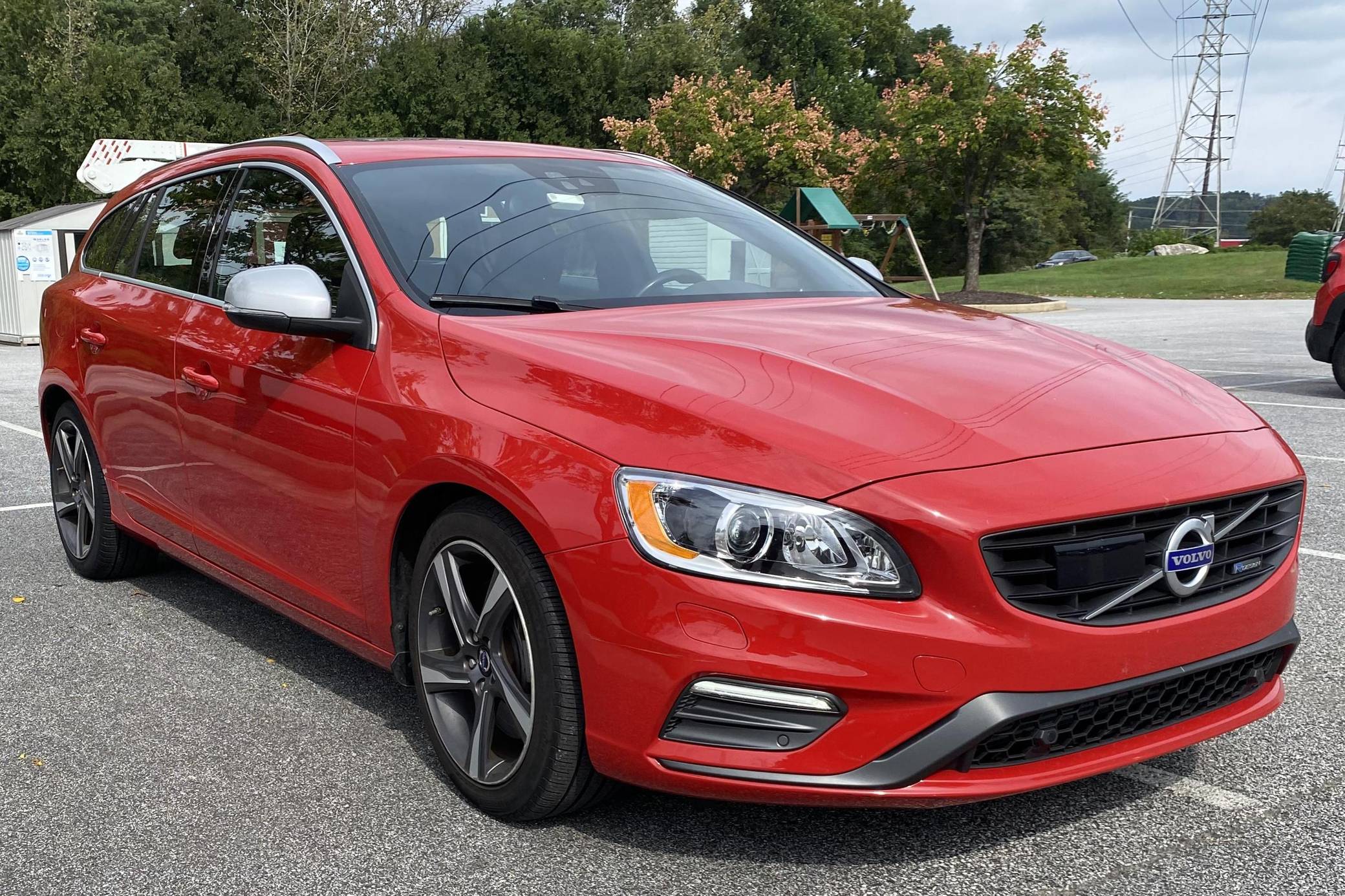 2015 Volvo V60 T6 R-Design