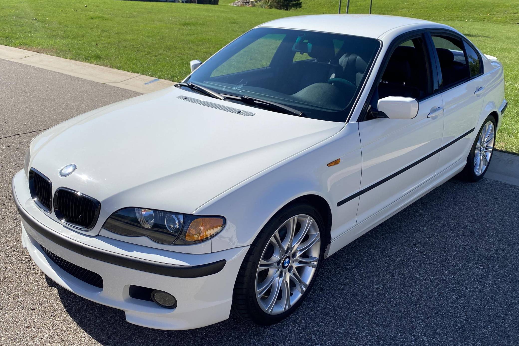 2003 bmw deals 330i front bumper