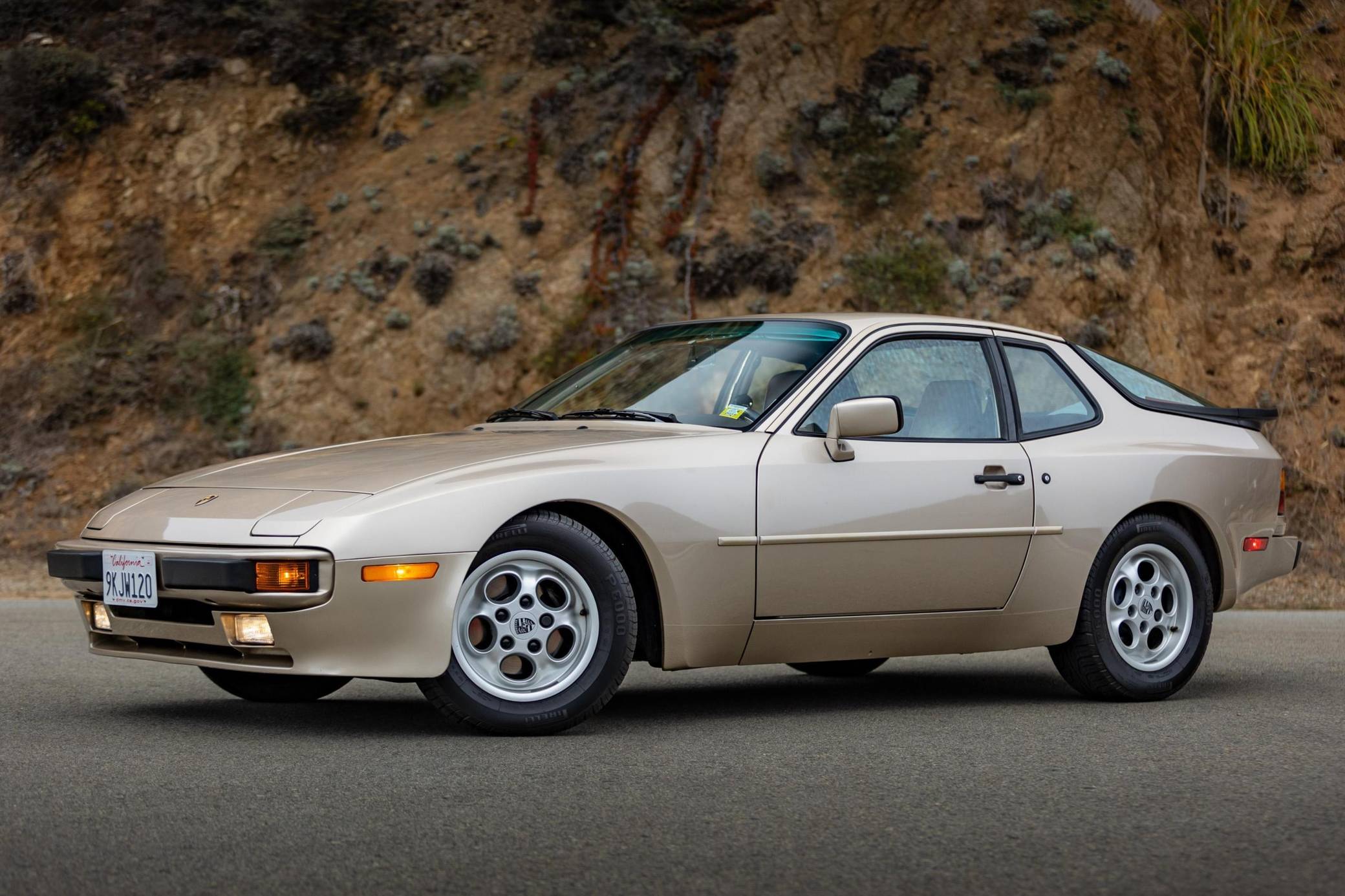 1985 Porsche 944