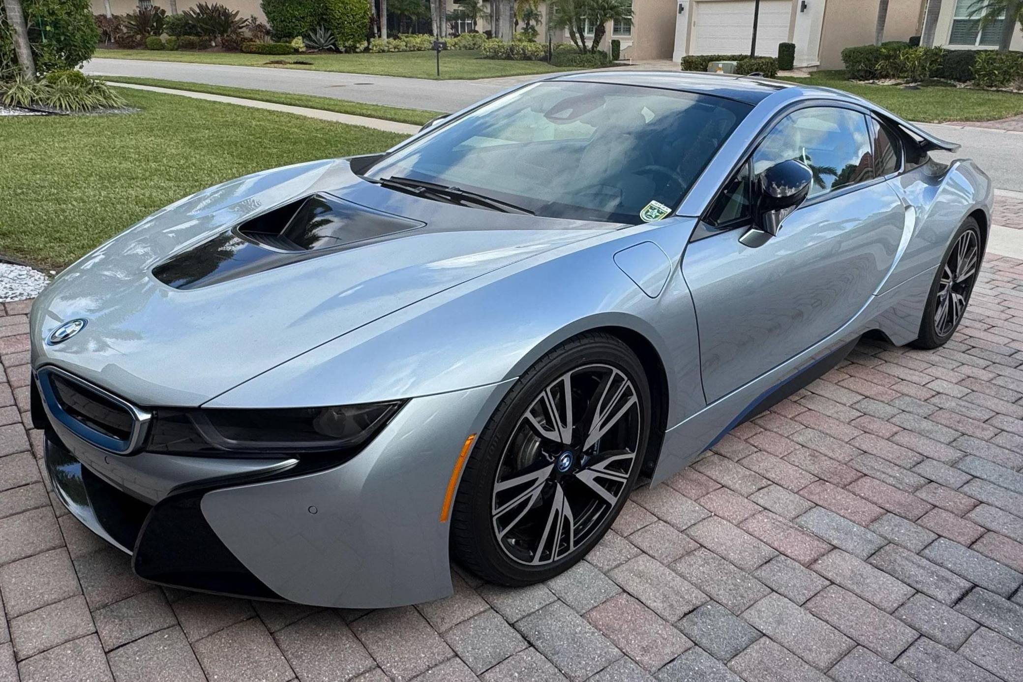 2015 BMW i8 Coupe