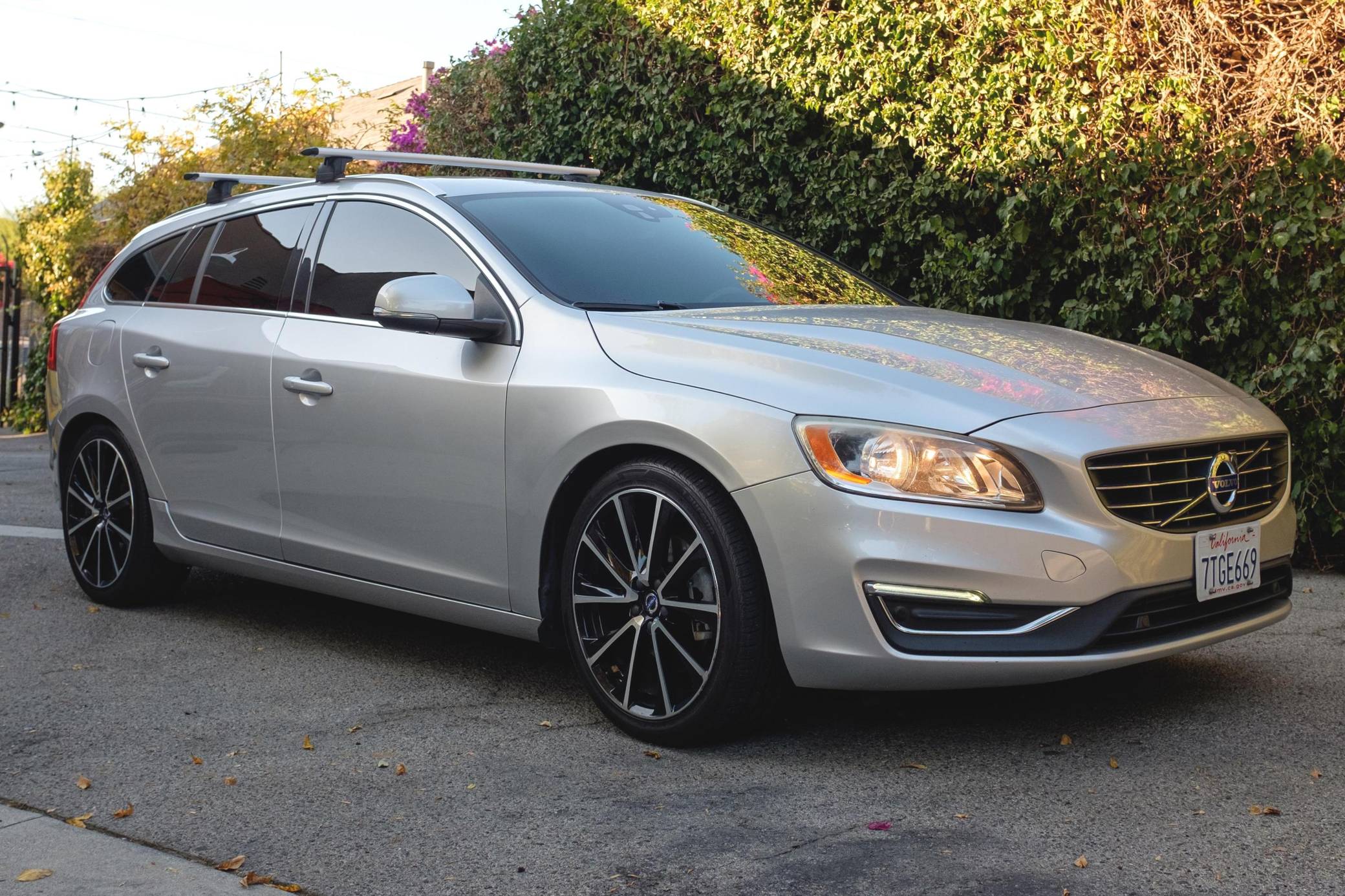 Volvo V60 T5