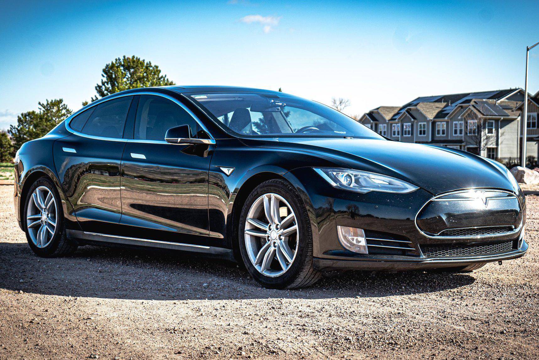 2013 tesla on sale model s