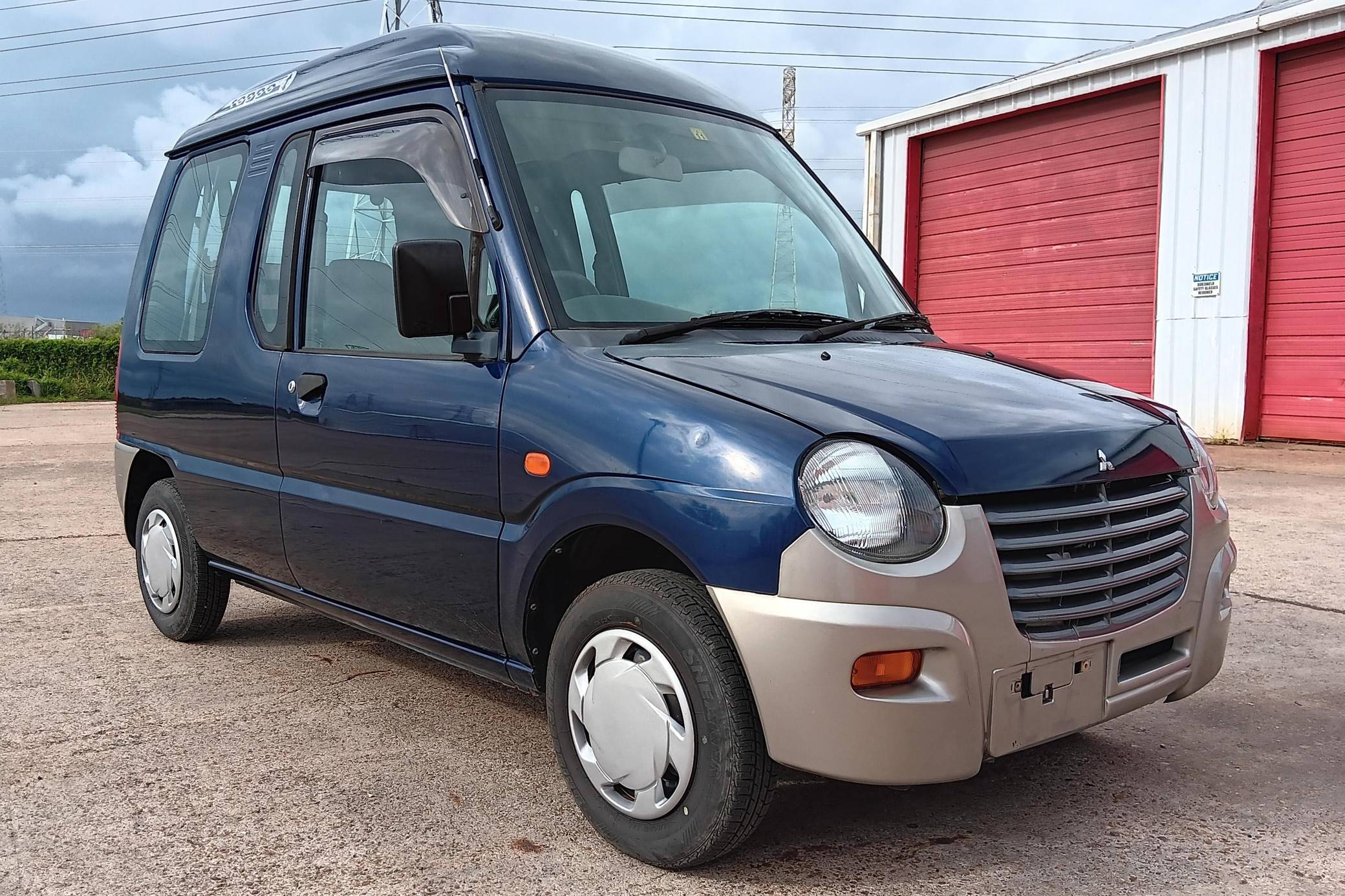 1998 Mitsubishi Minica Toppo