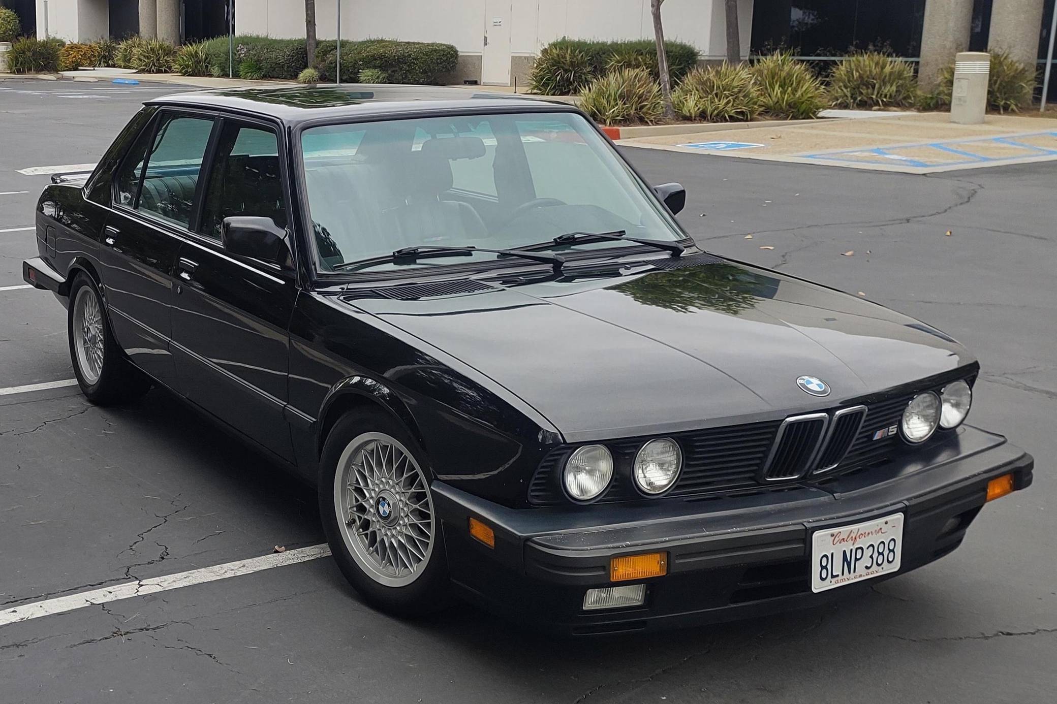WBSDC9305J2875226