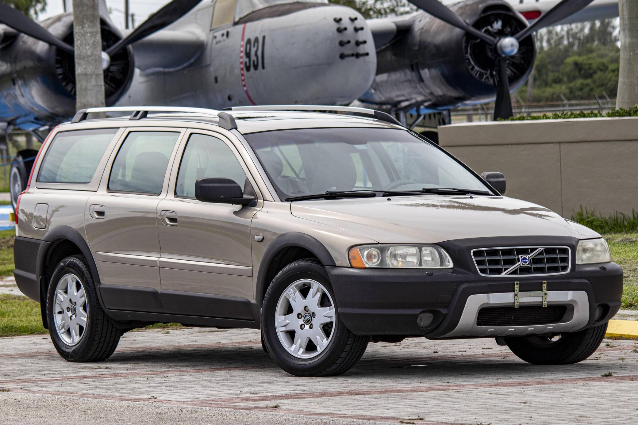 2005 Volvo XC70