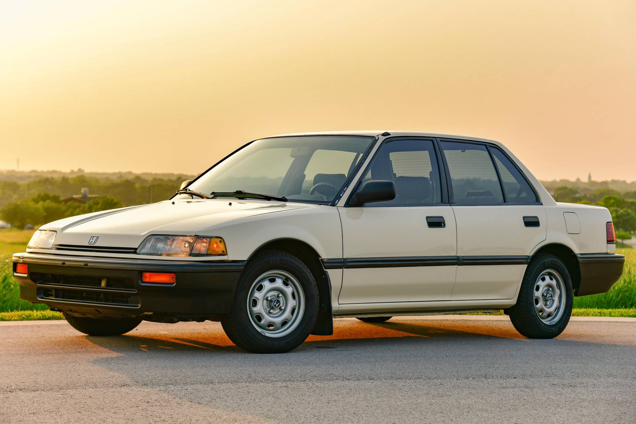 1989 Honda Civic DX Sedan auction - Cars & Bids