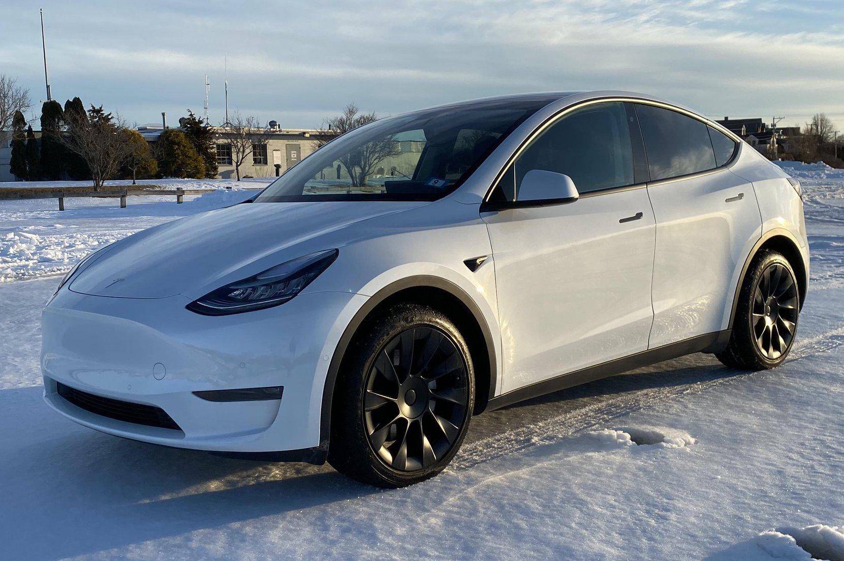 Model y deals long range horsepower