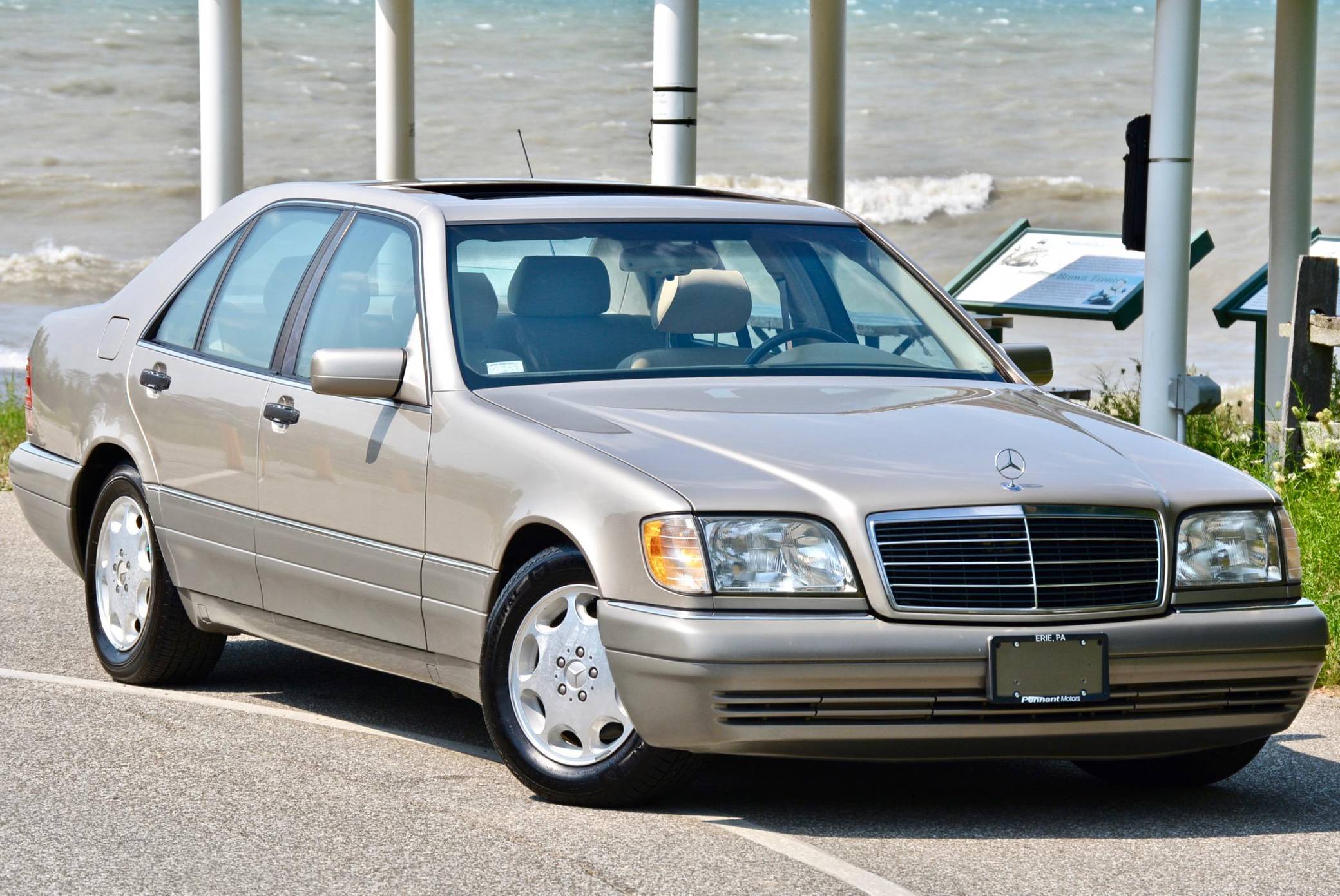 1996 Mercedes-Benz S320