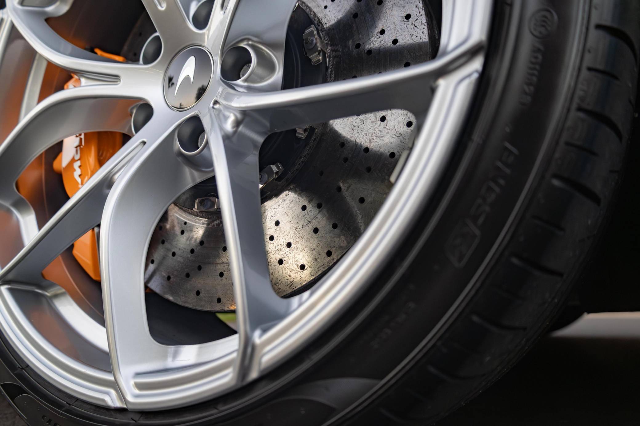 2020 McLaren 720S Spider Performance photo 54